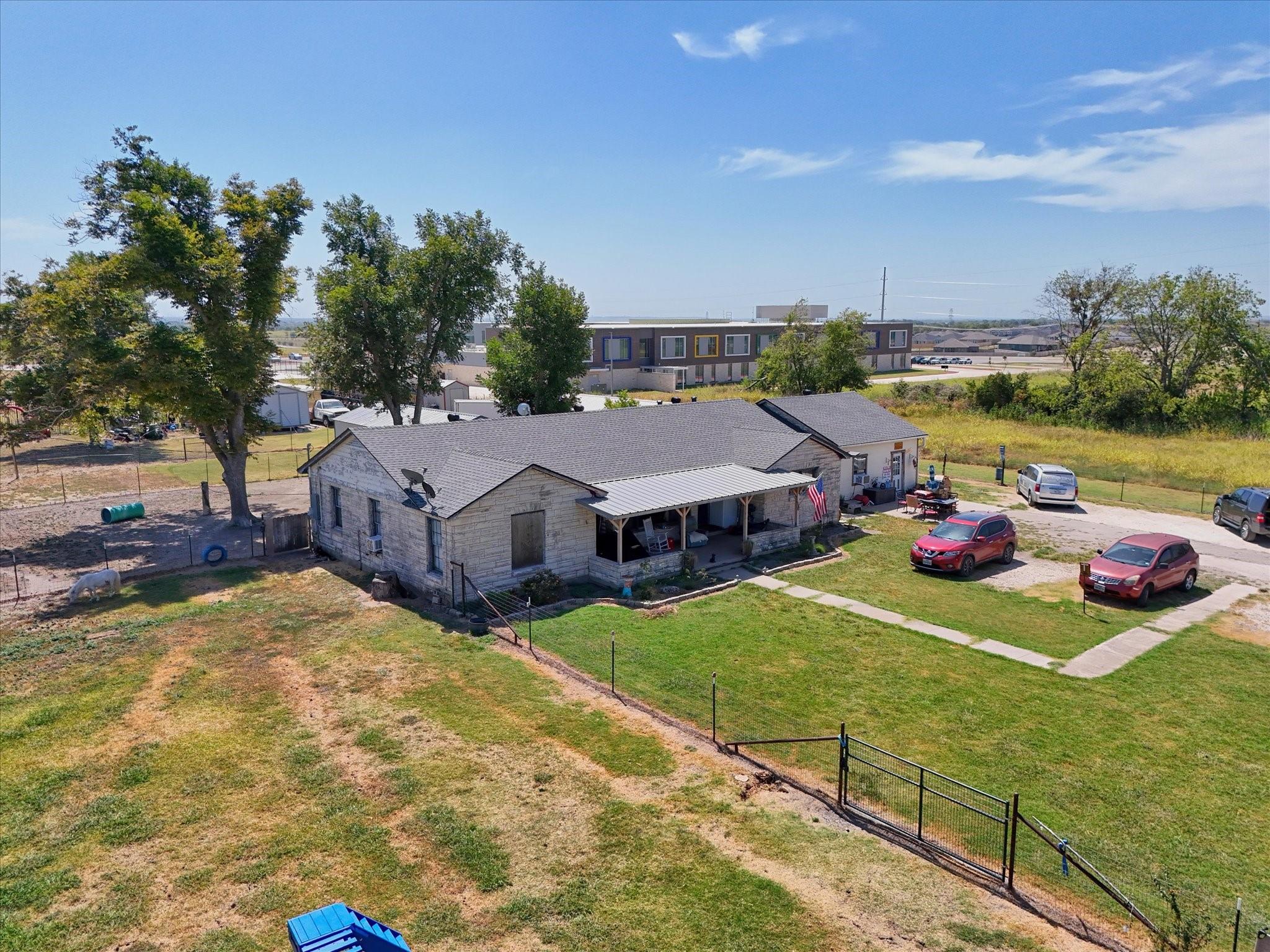 main property photo 2