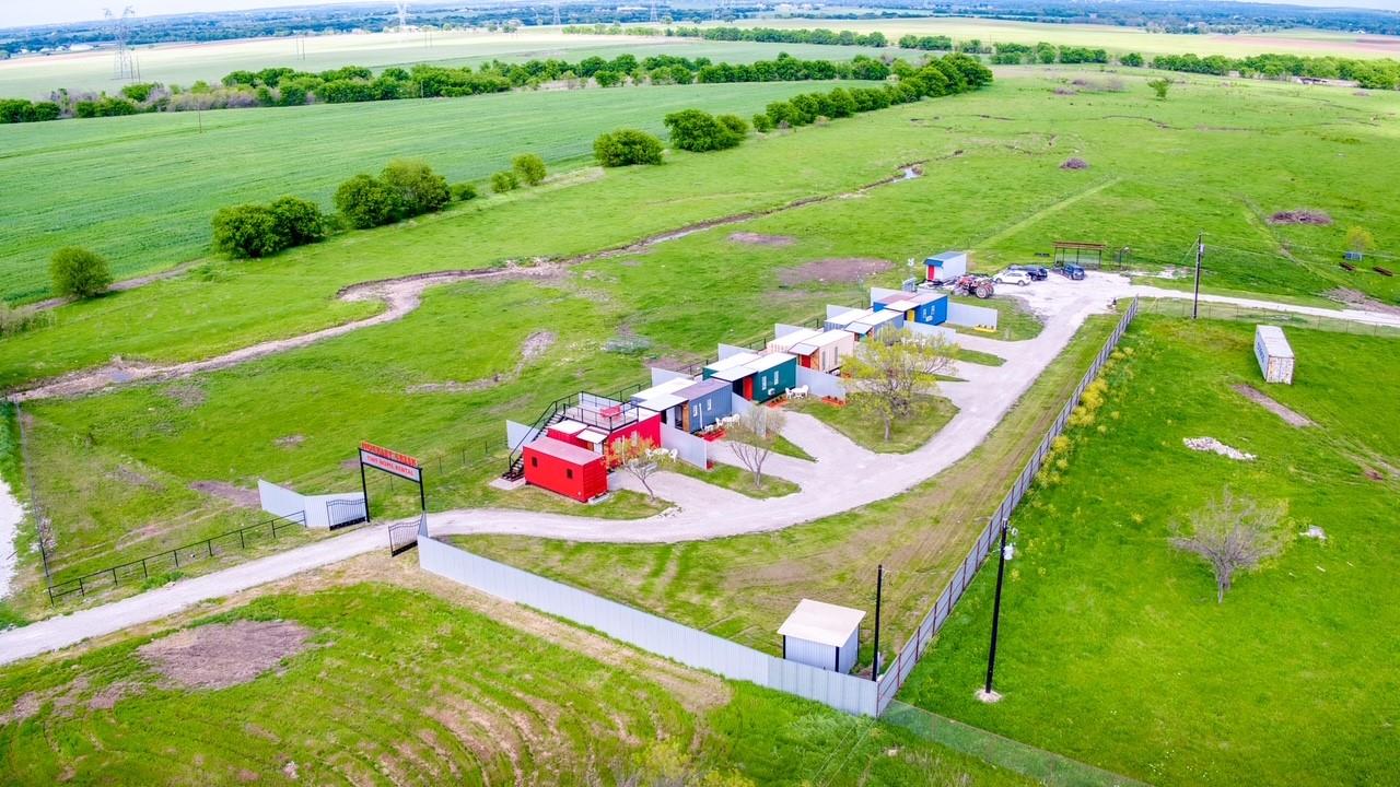 main property photo 13