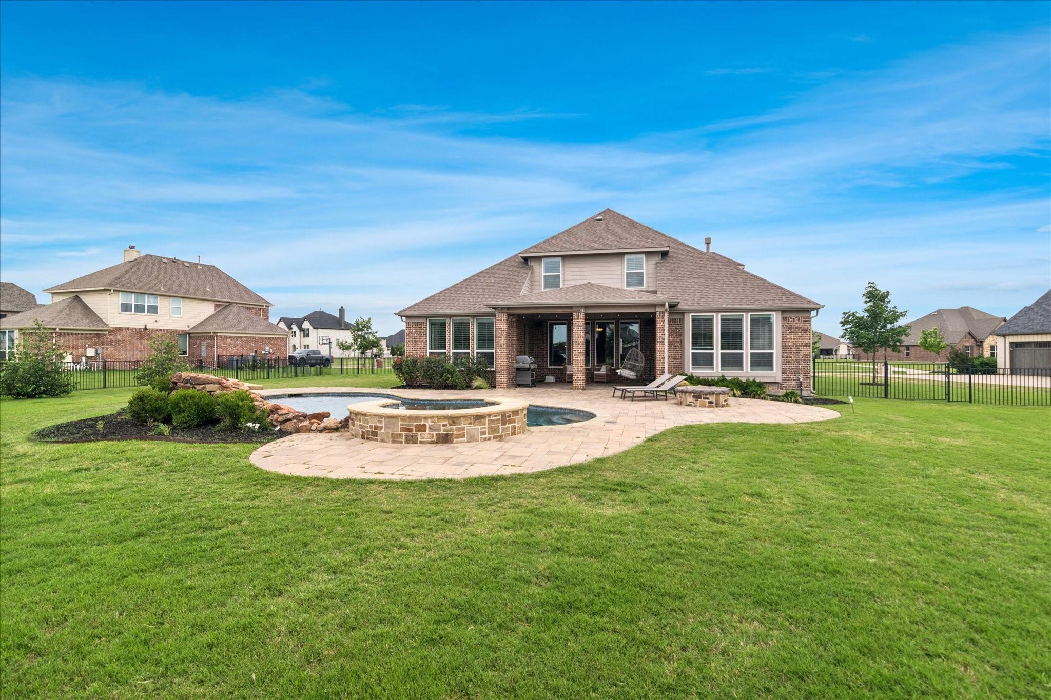 main property photo 21