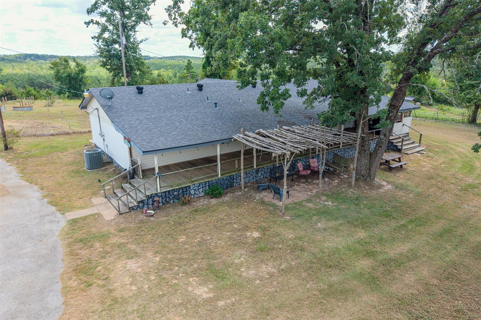 main property photo 27