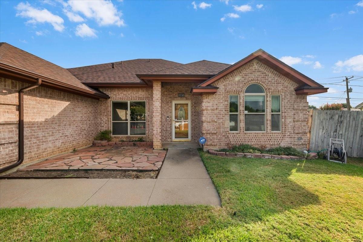 main property photo 2