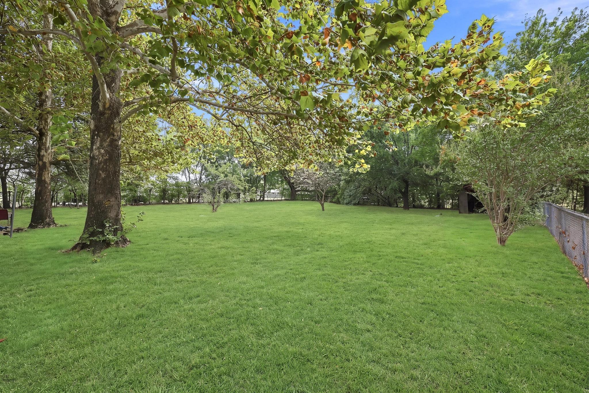 main property photo 29