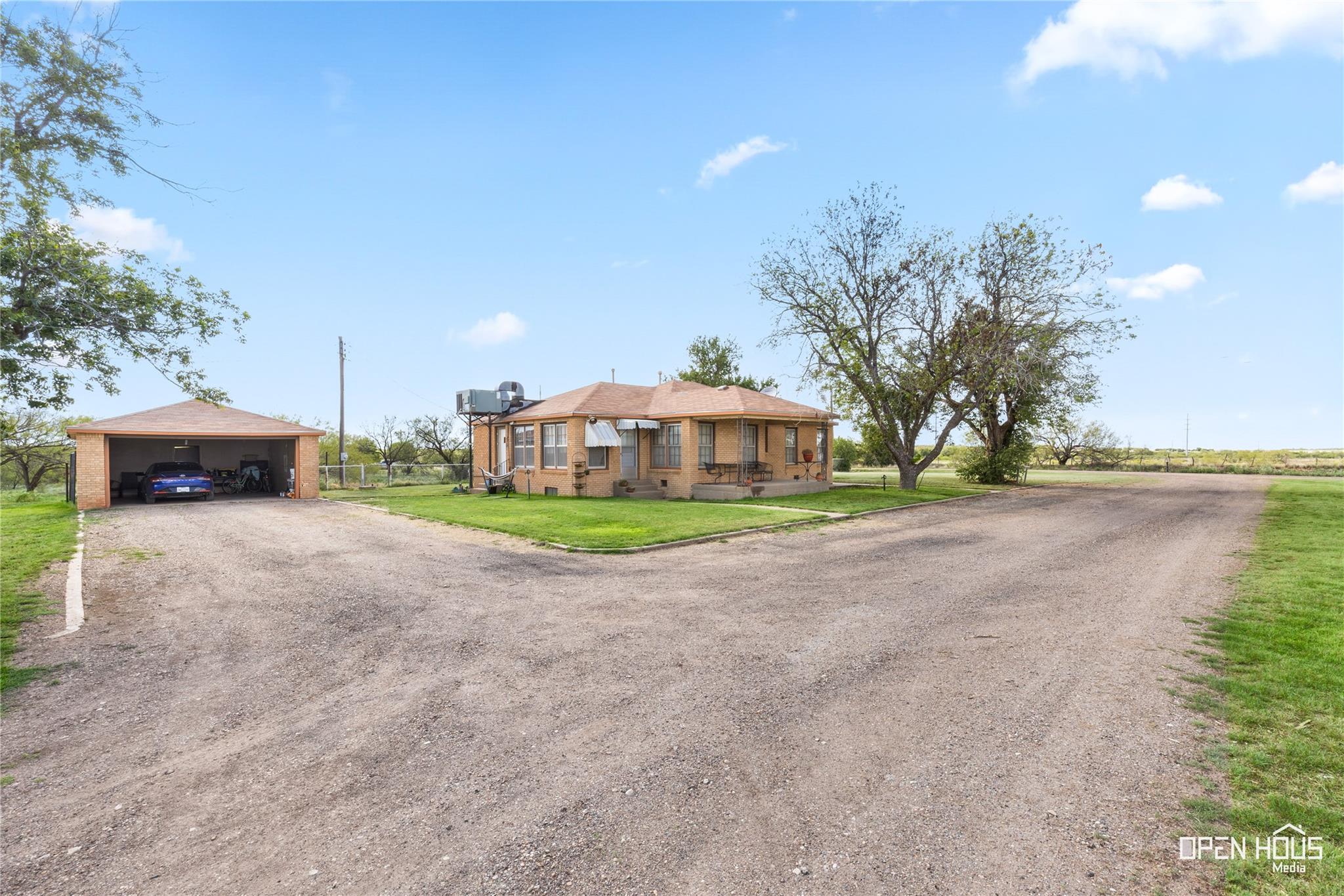 main property photo 27
