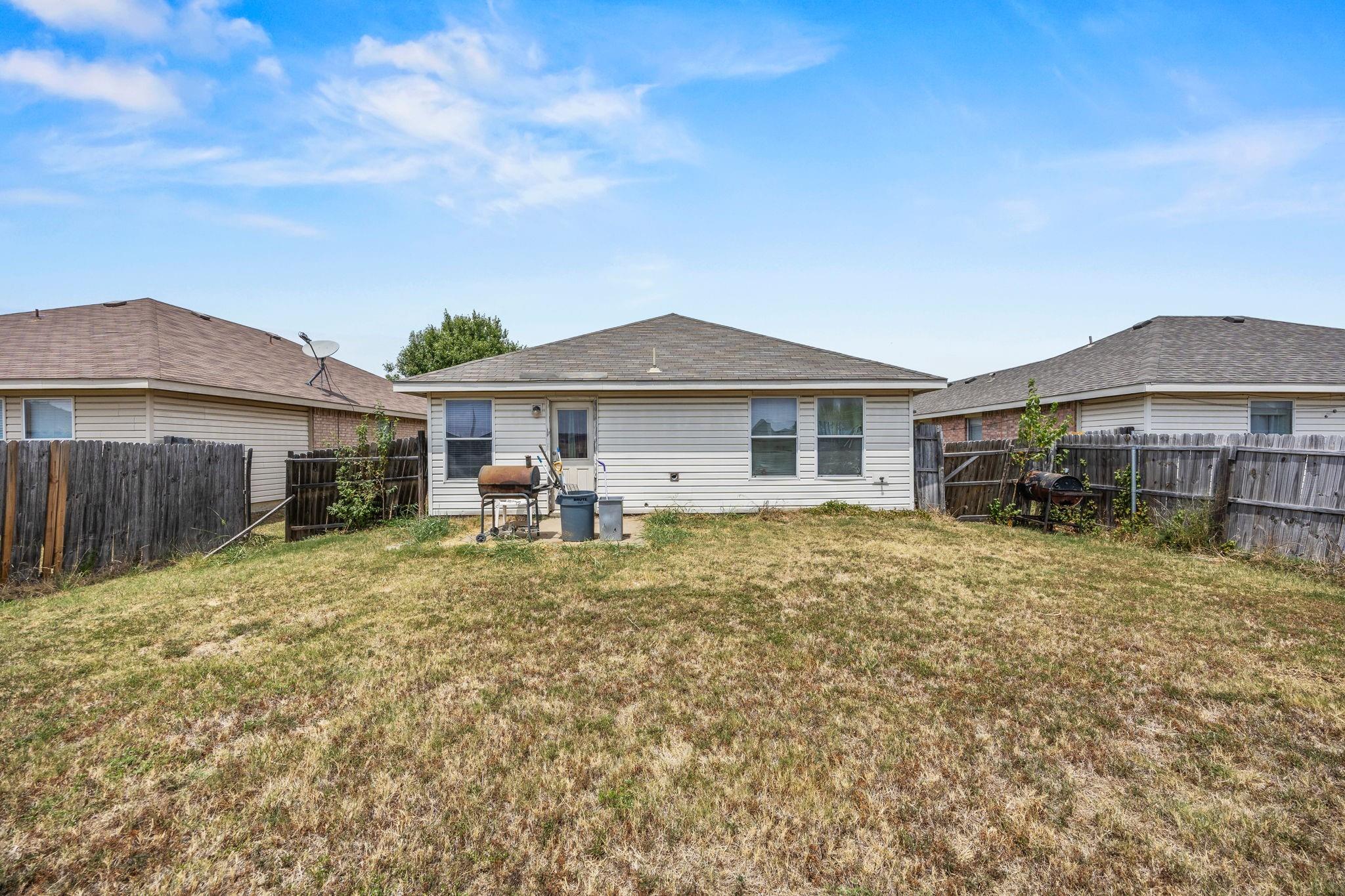main property photo 23