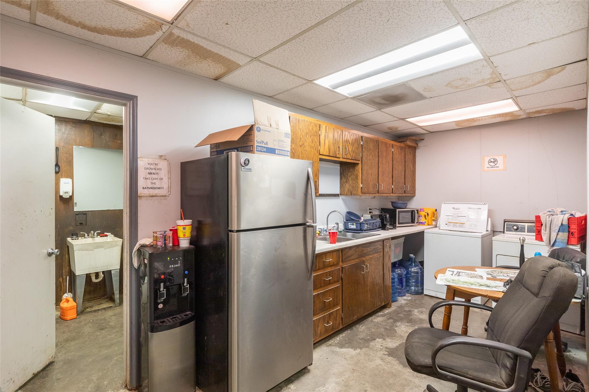 main property photo 18