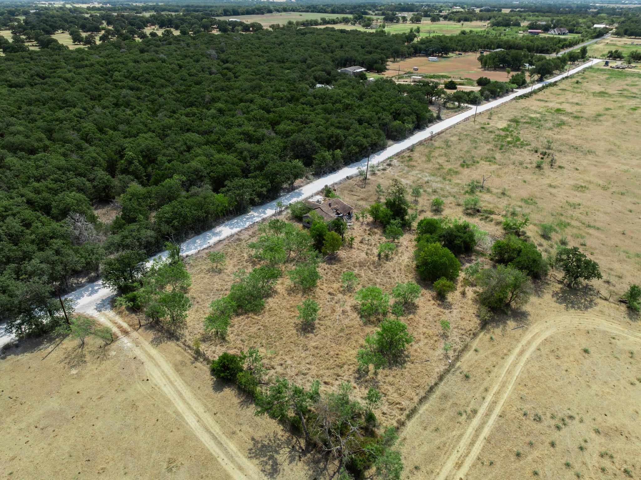 main property photo 10