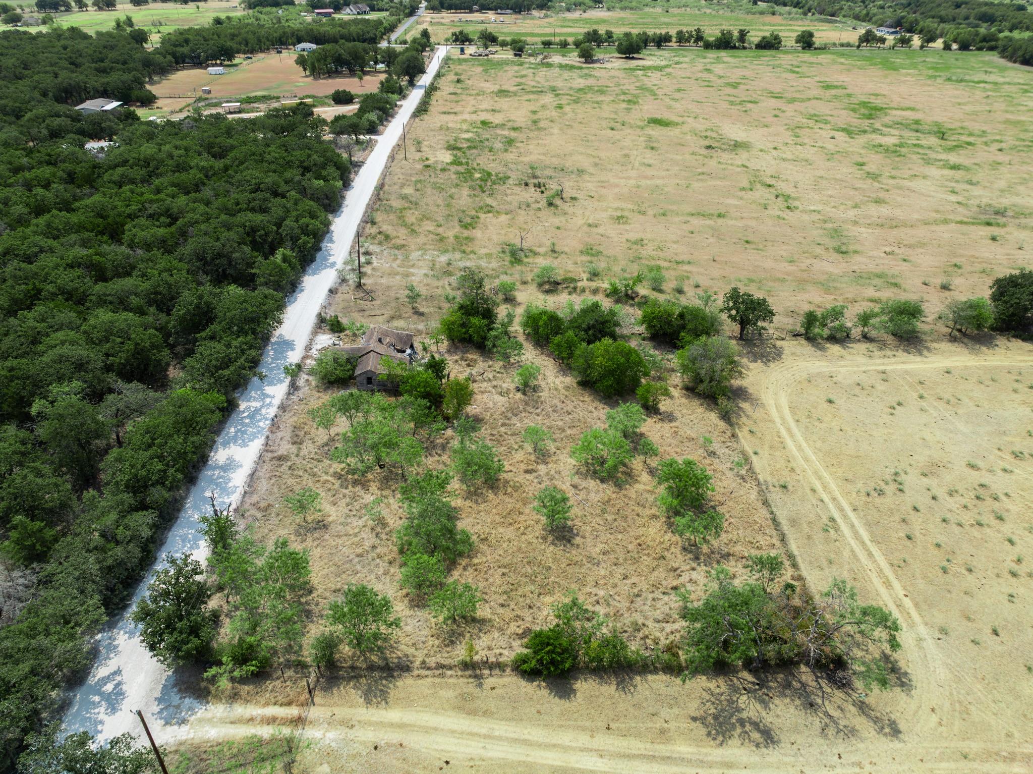 main property photo 9