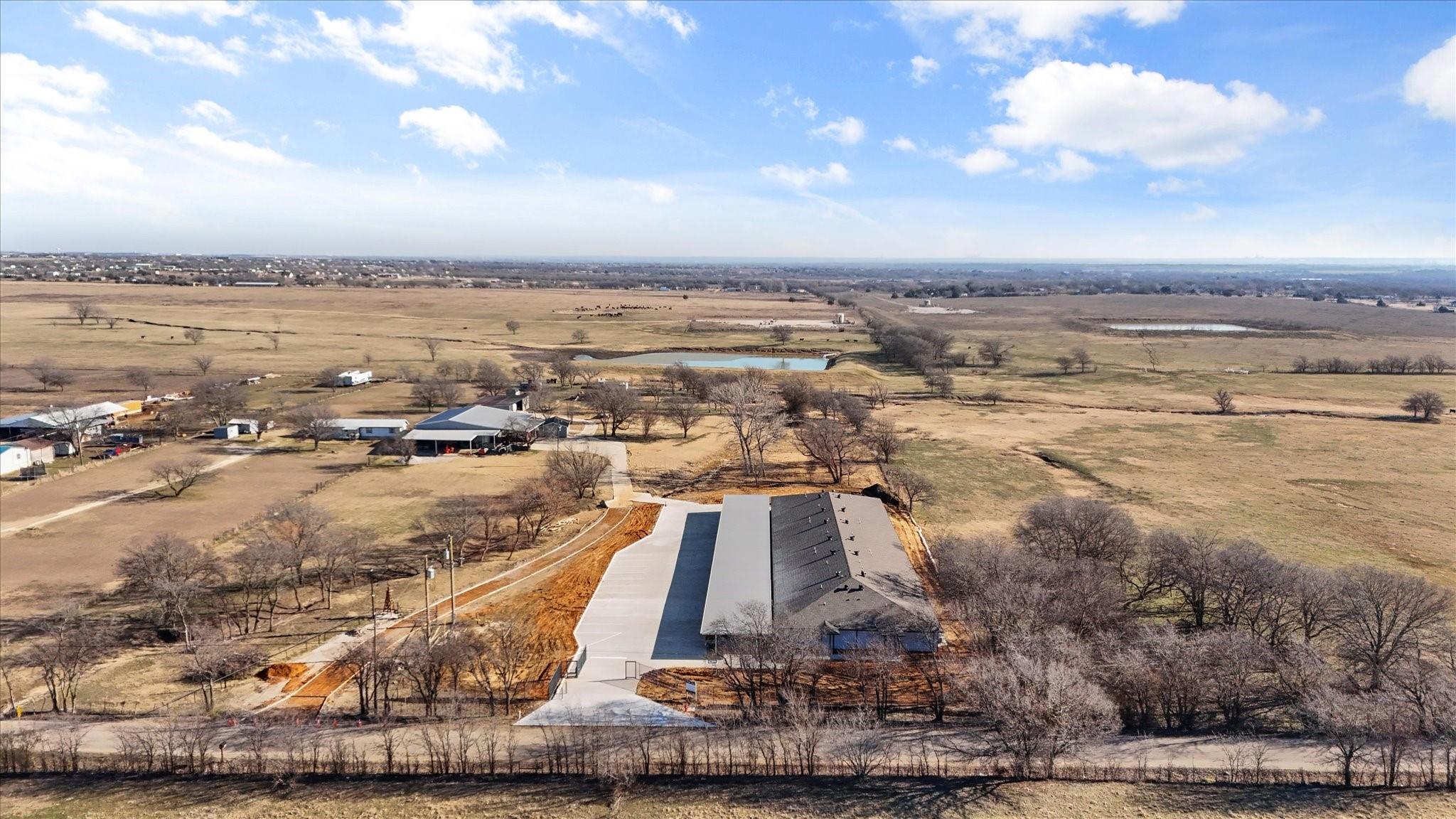 main property photo 18