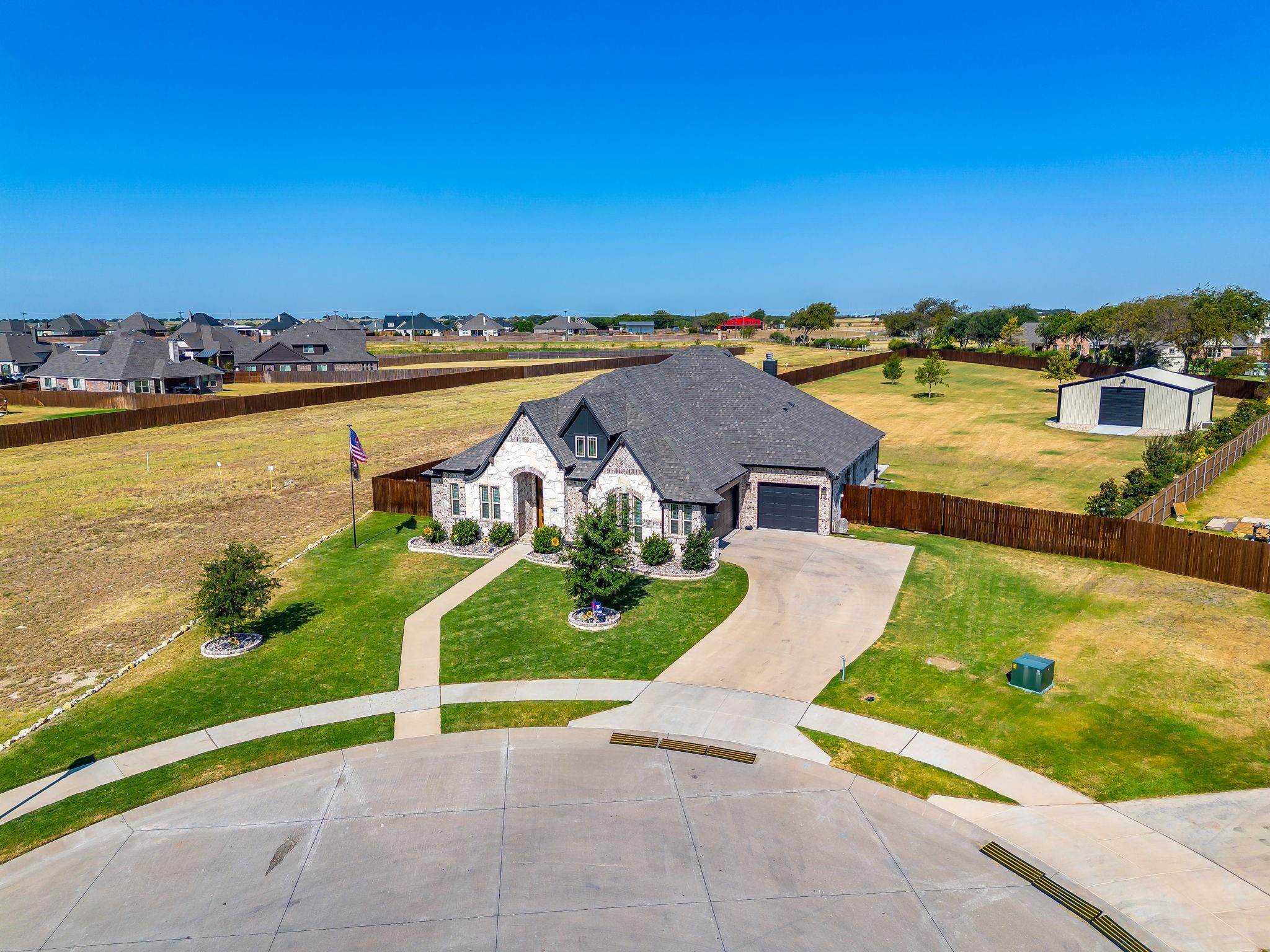 main property photo 3