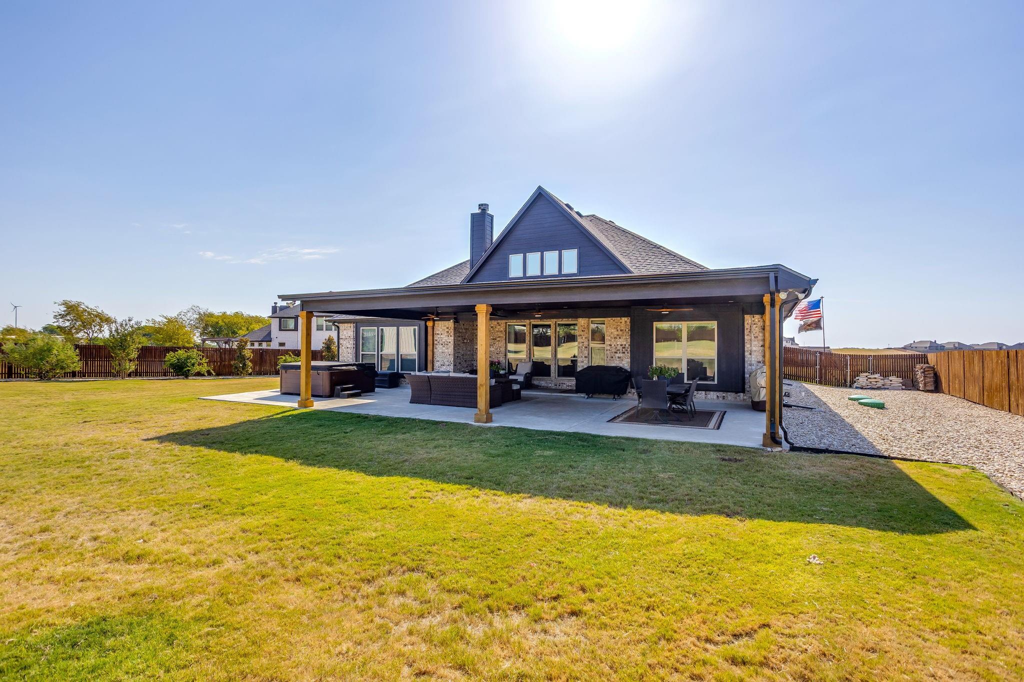 main property photo 33