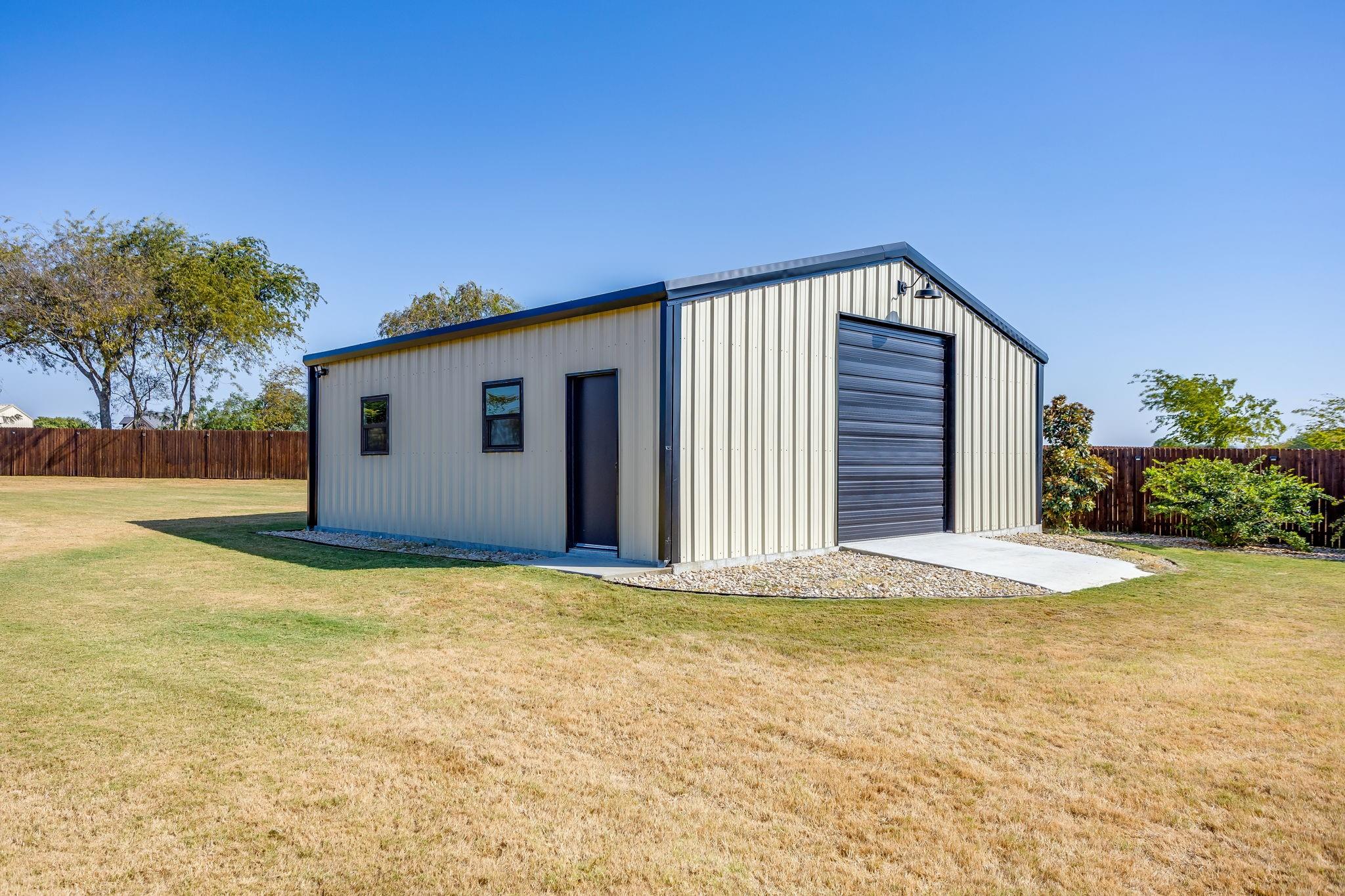 main property photo 35