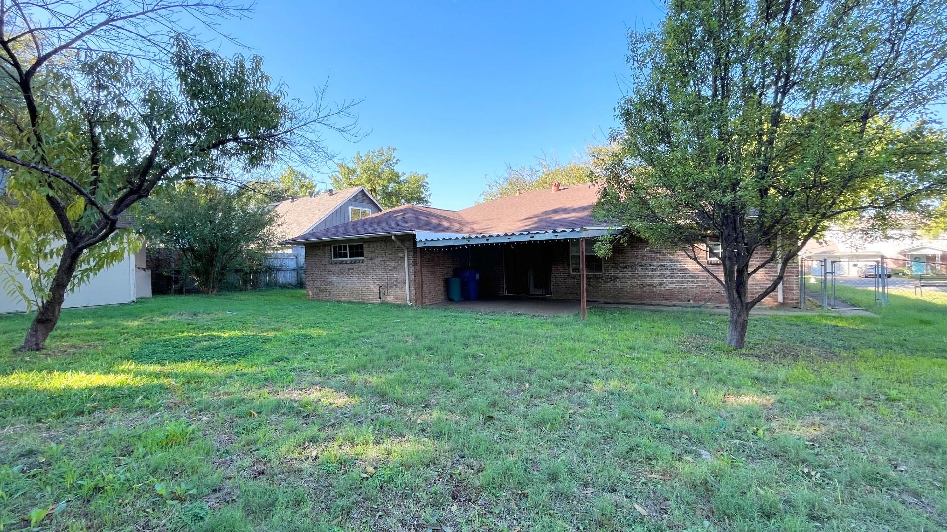 main property photo 20