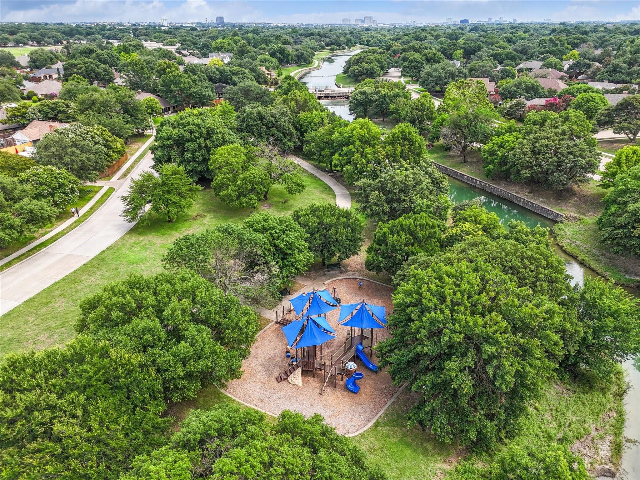 main property photo 29