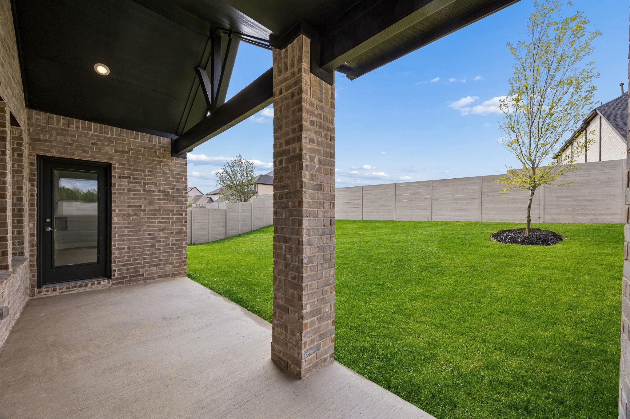 main property photo 29