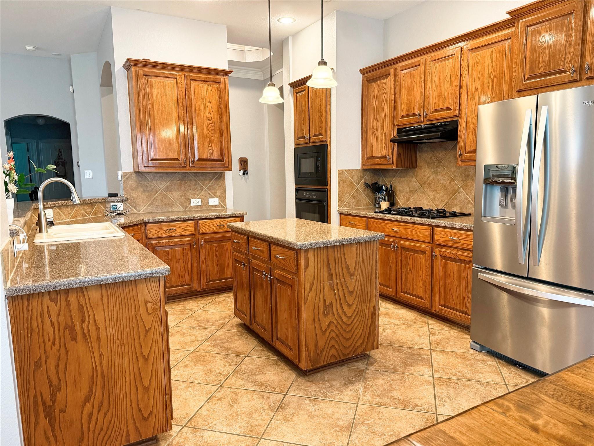 main property photo 8