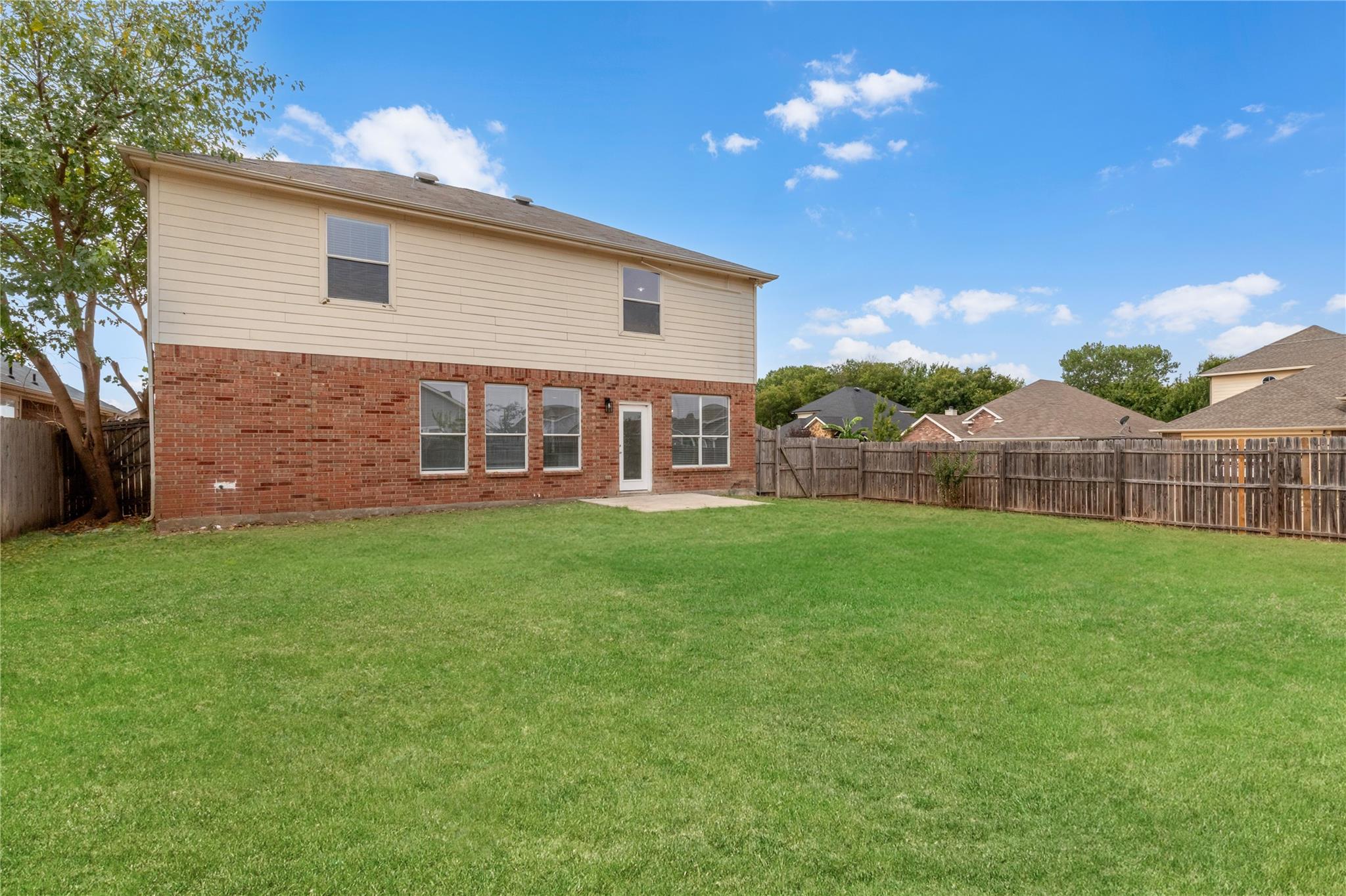 main property photo 17