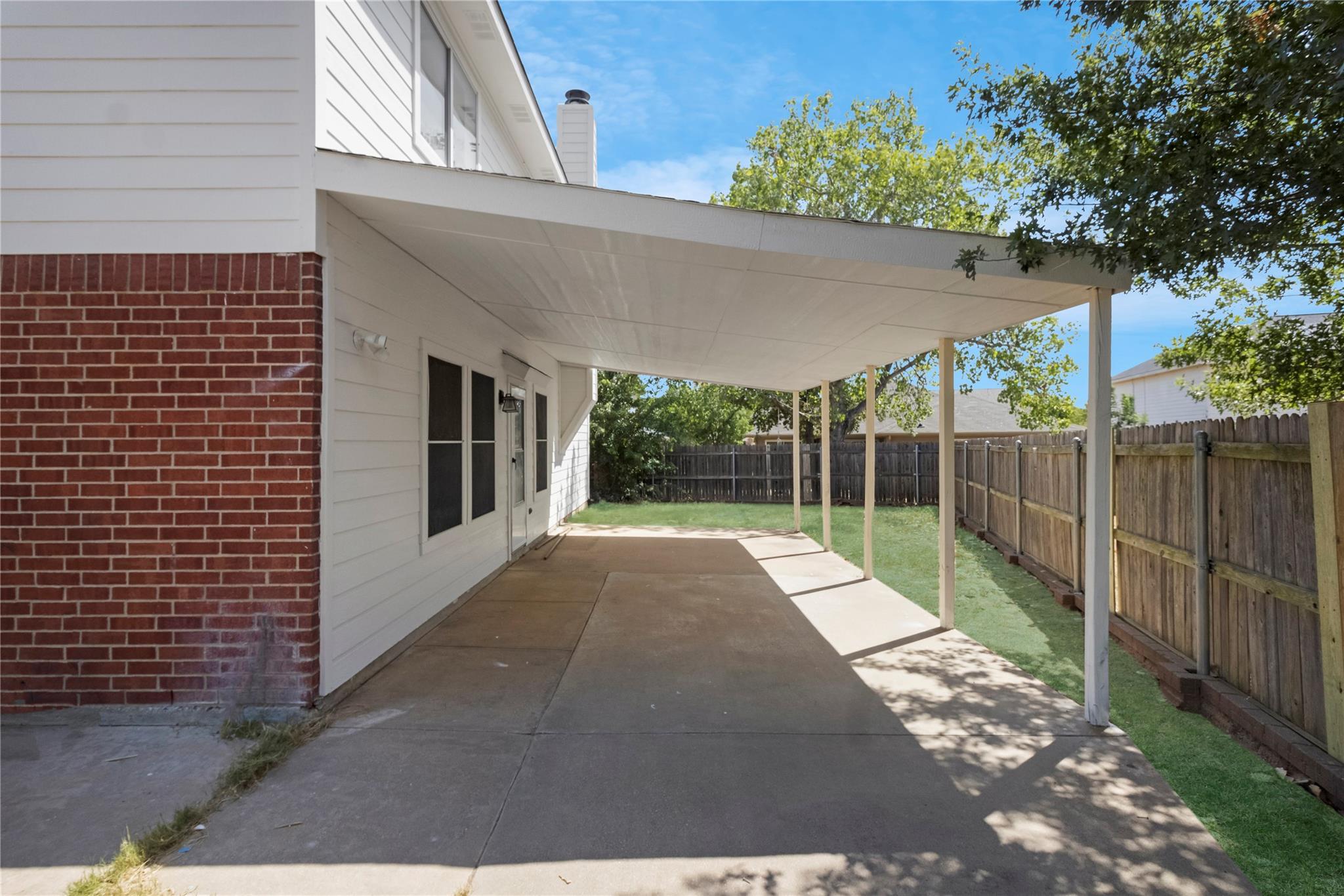 main property photo 34