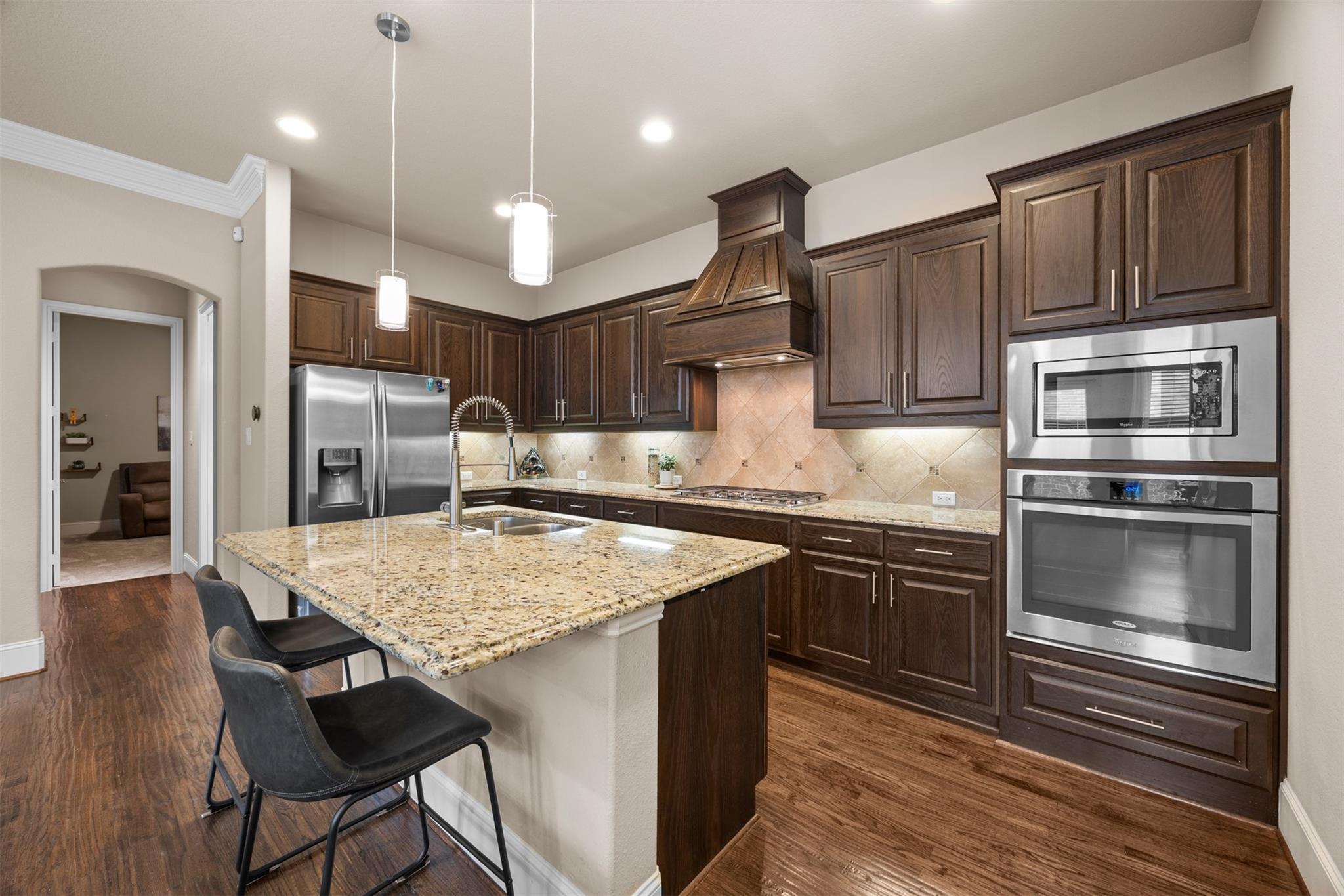 main property photo 13
