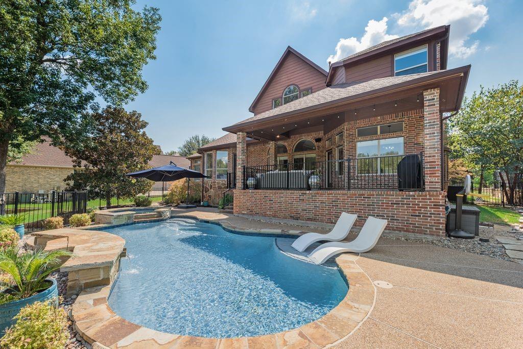 main property photo 35