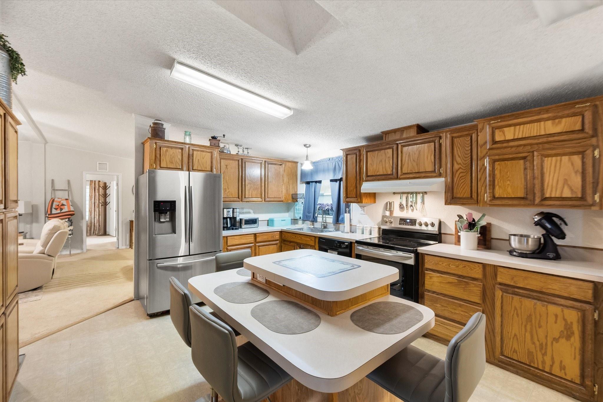 main property photo 26