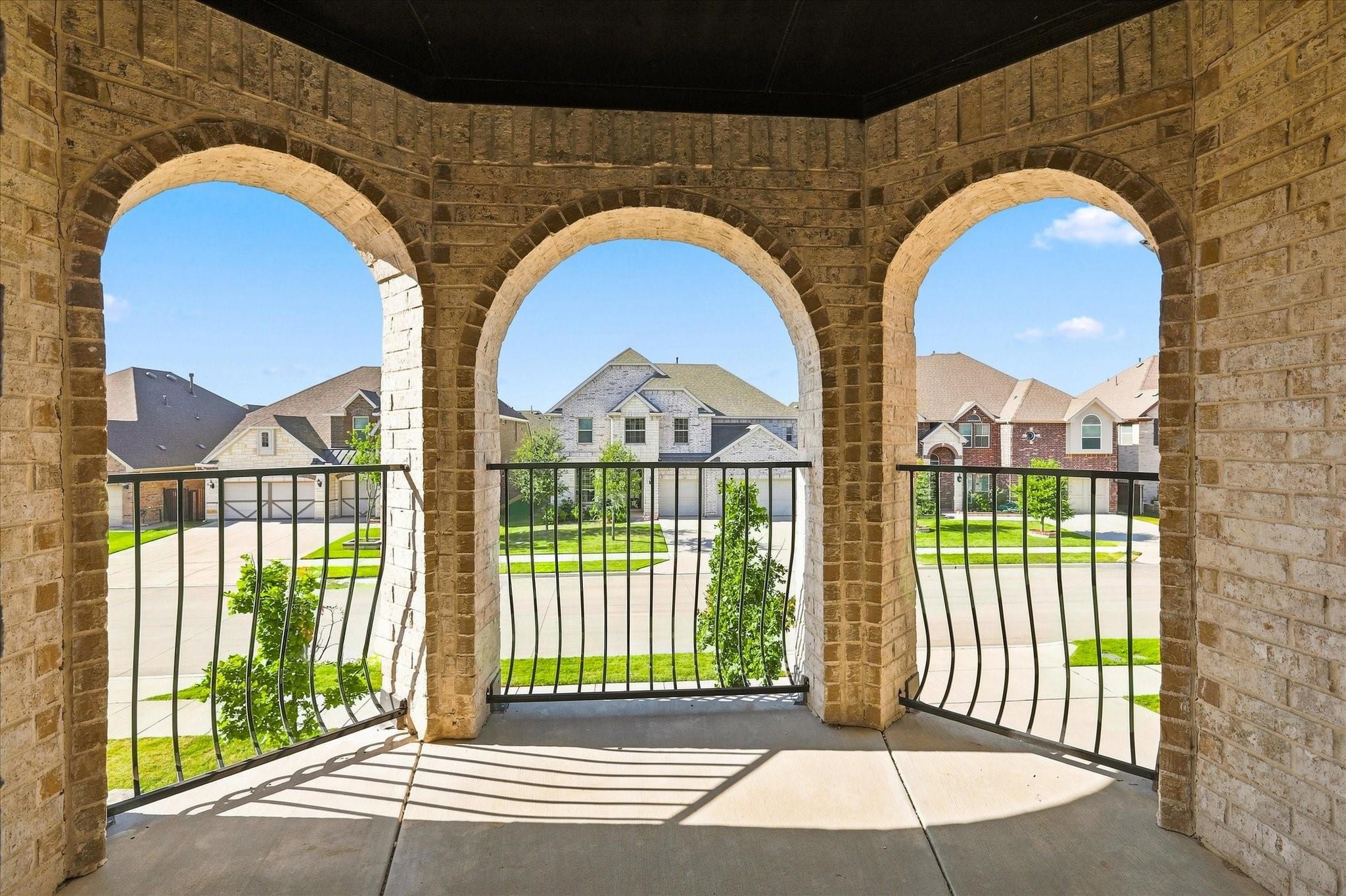 main property photo 16