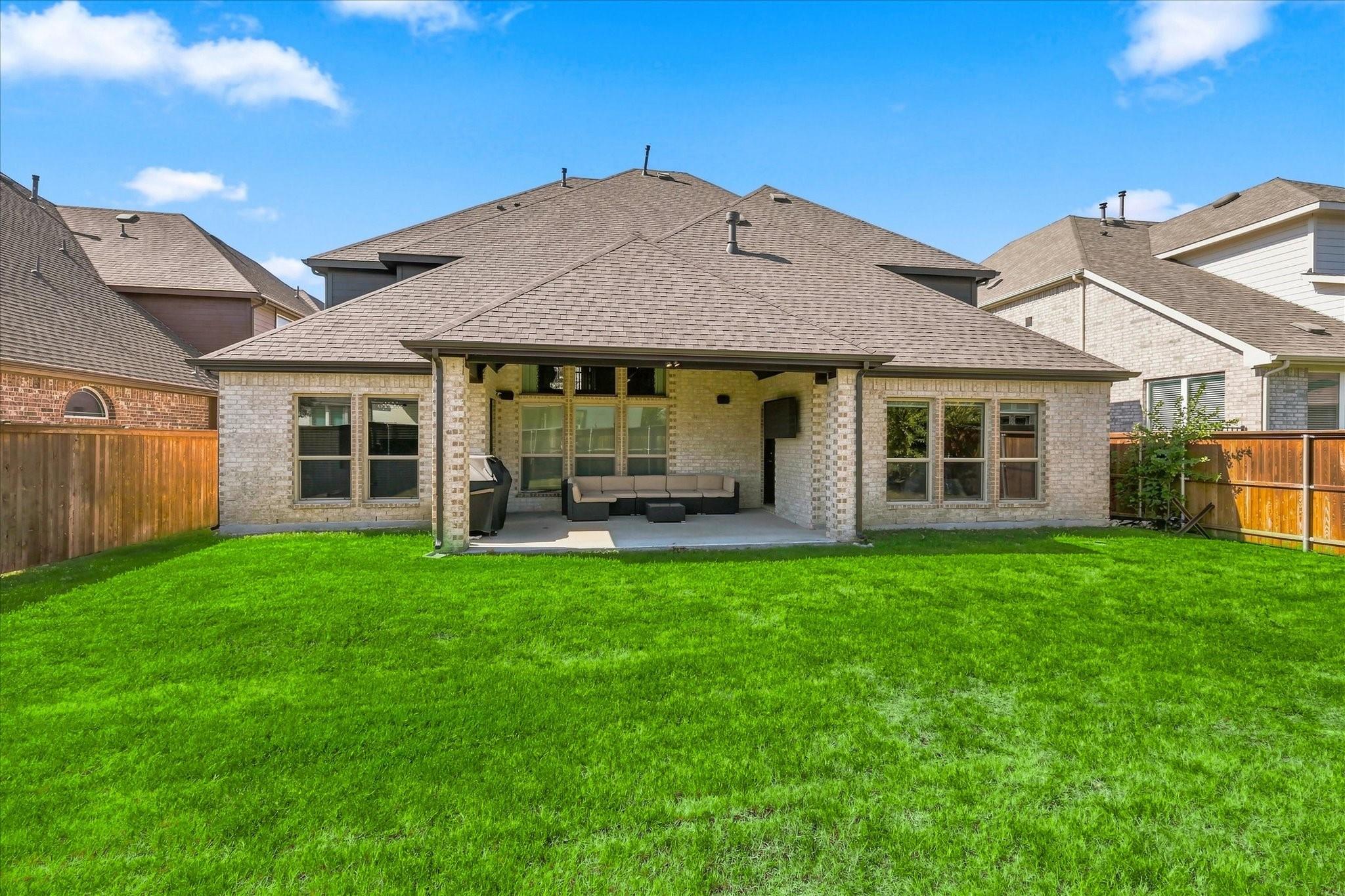 main property photo 26