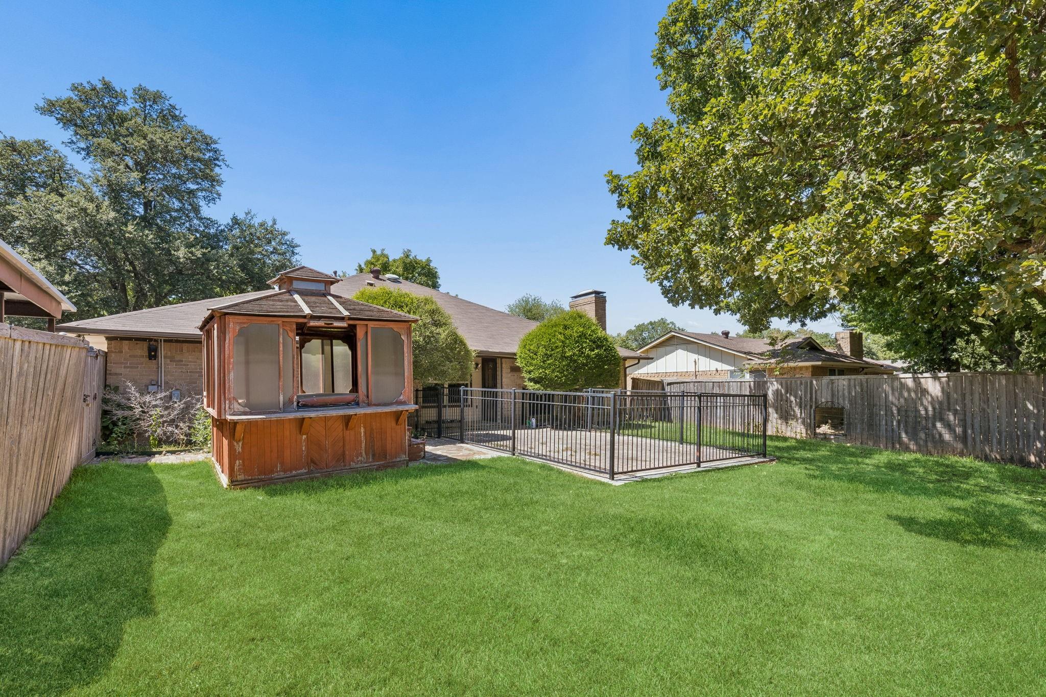 main property photo 23