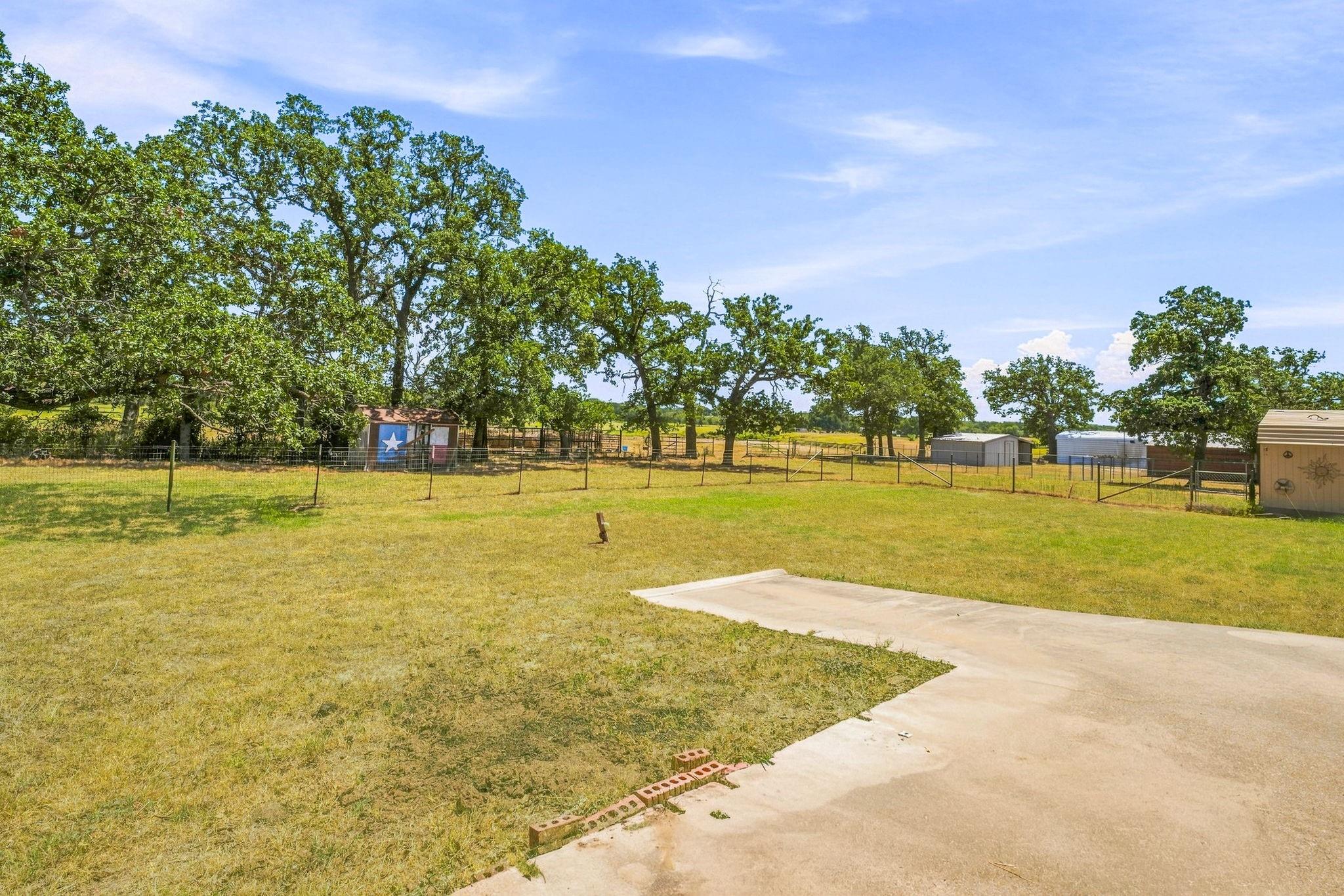 main property photo 33