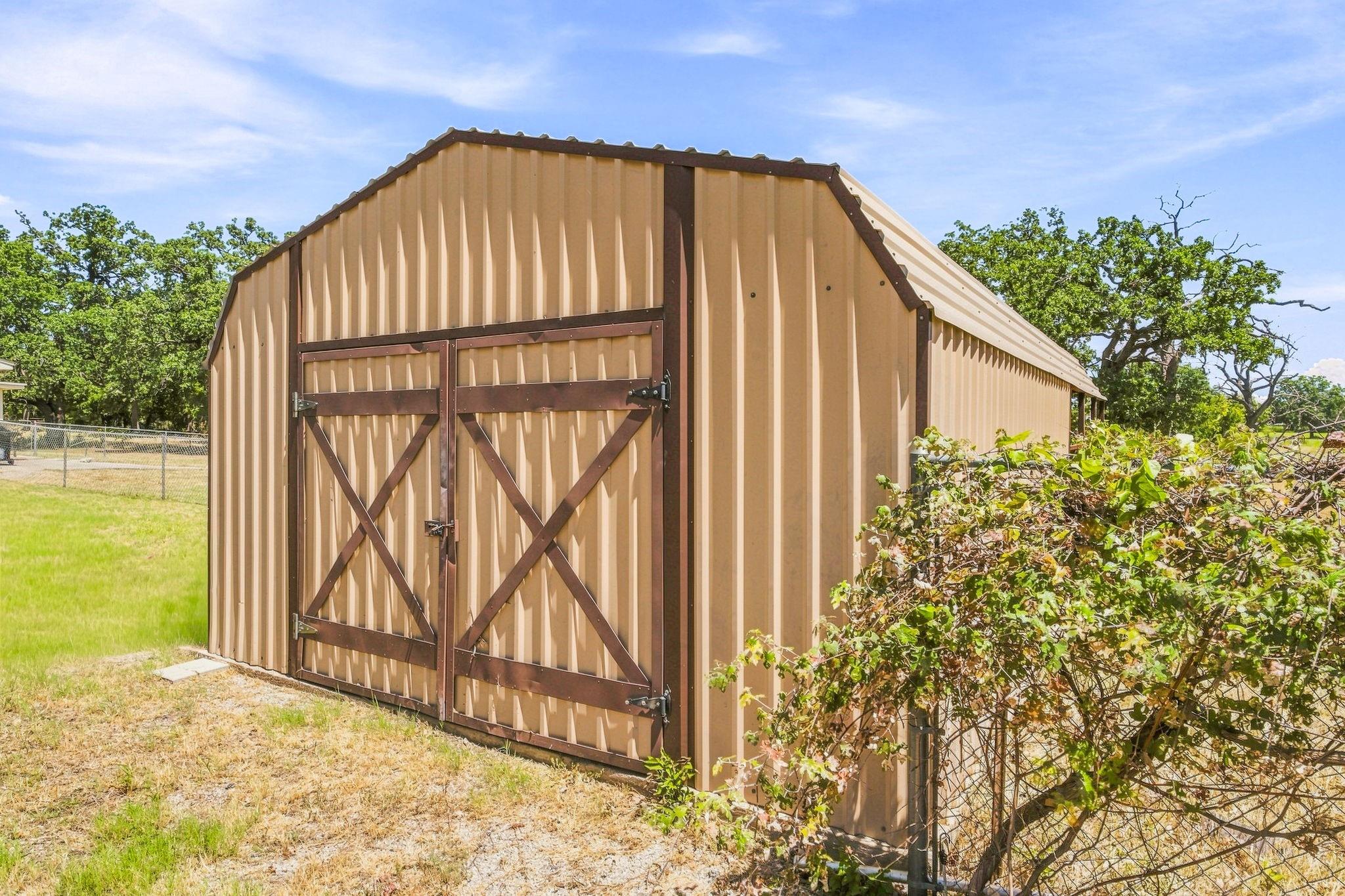 main property photo 36