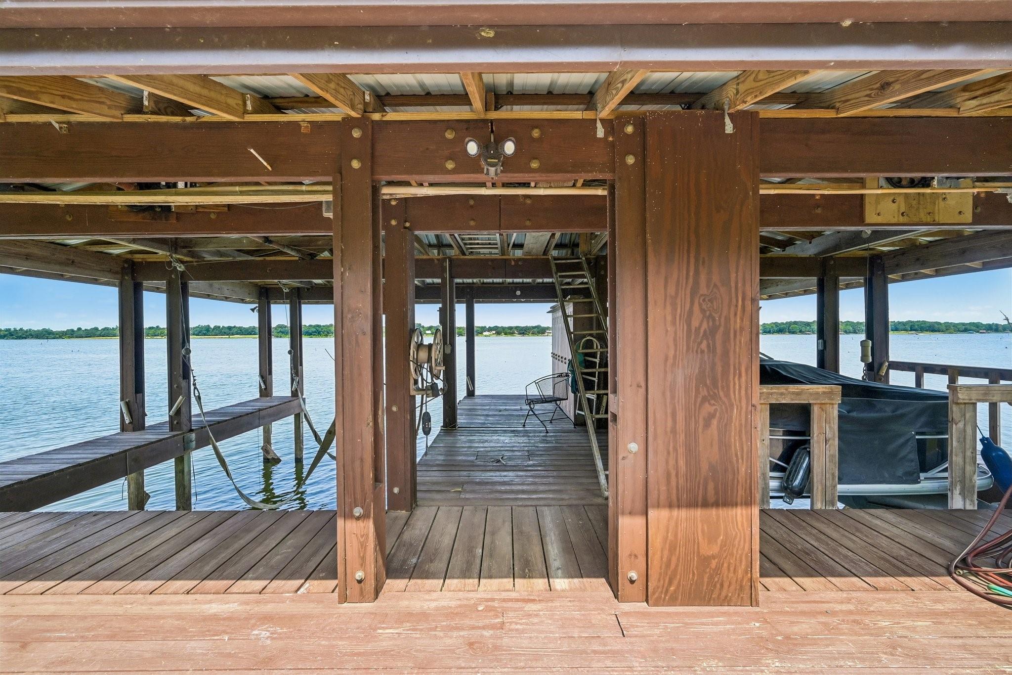 main property photo 36