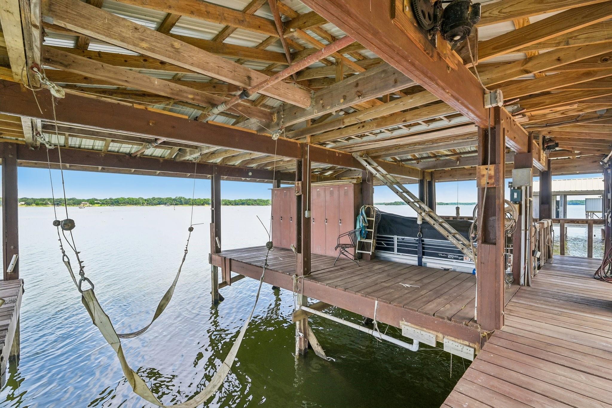 main property photo 37
