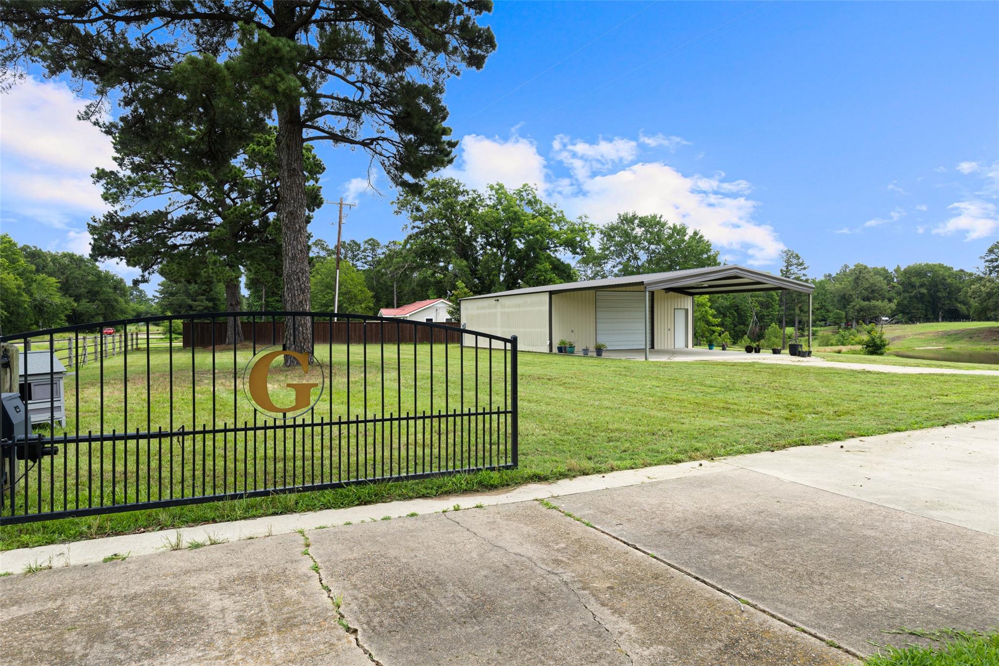 main property photo 31