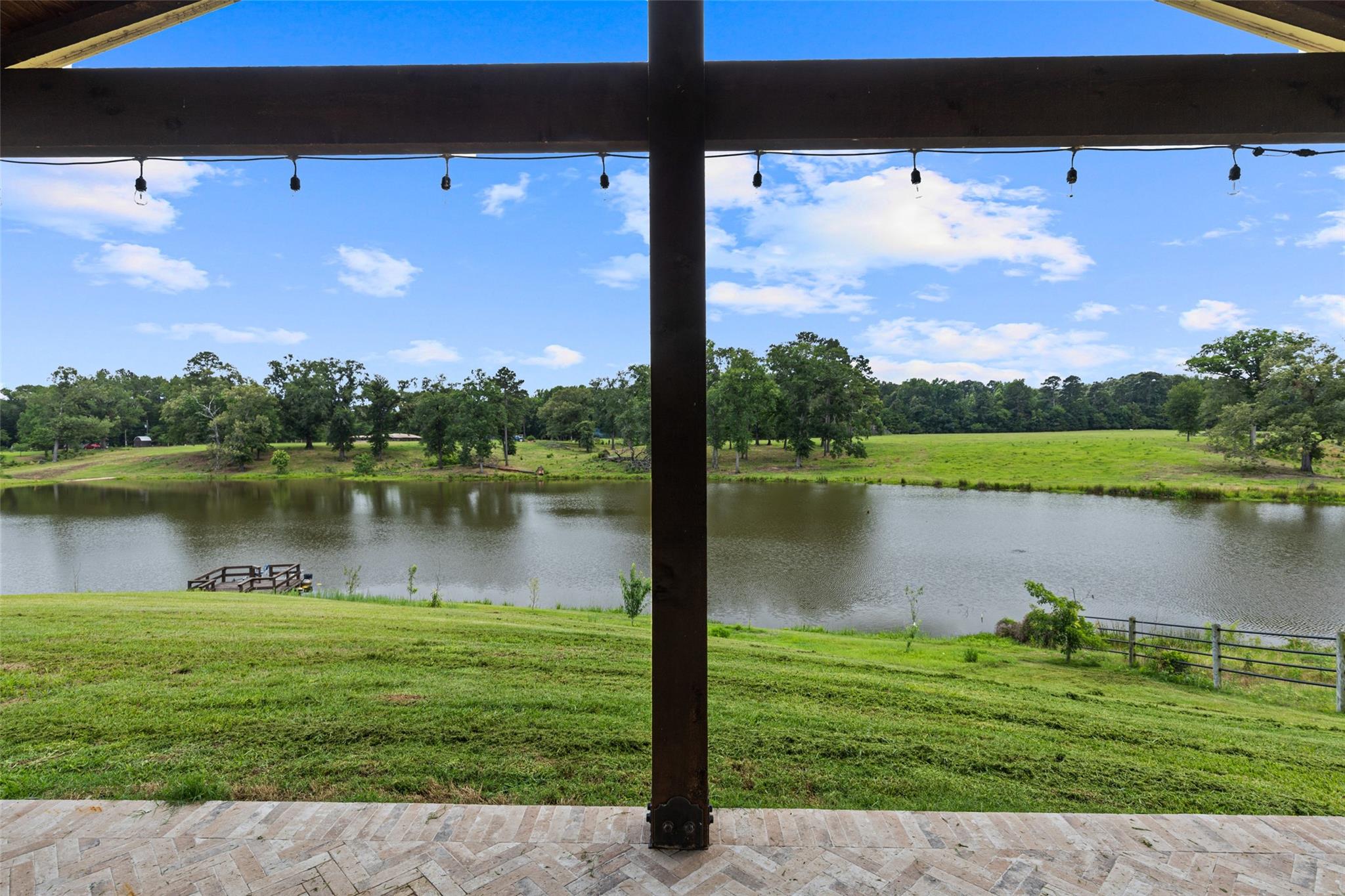 main property photo 33
