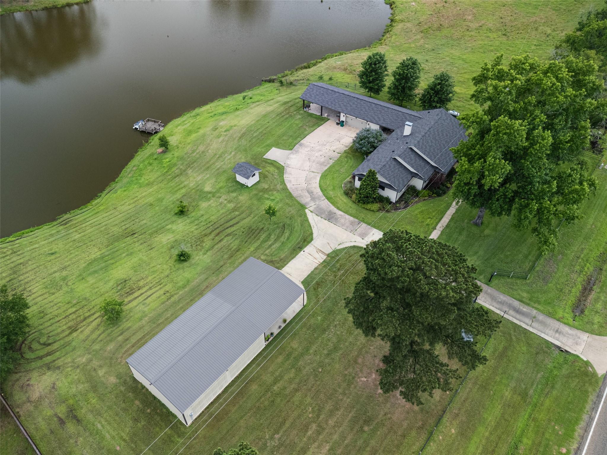 main property photo 7