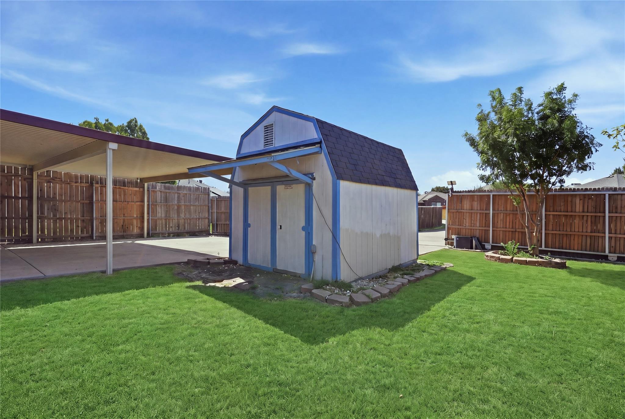 main property photo 19