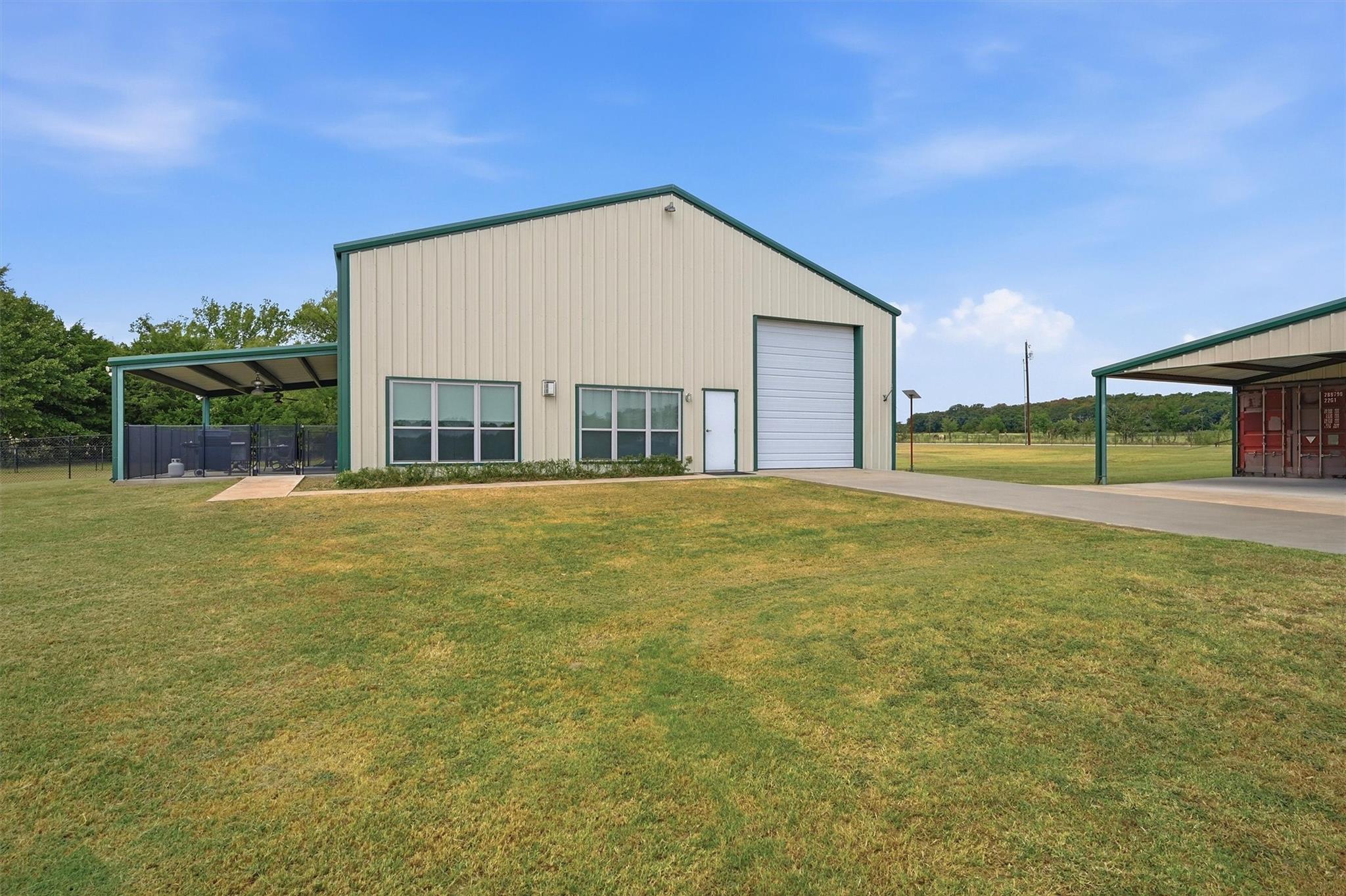 main property photo 7