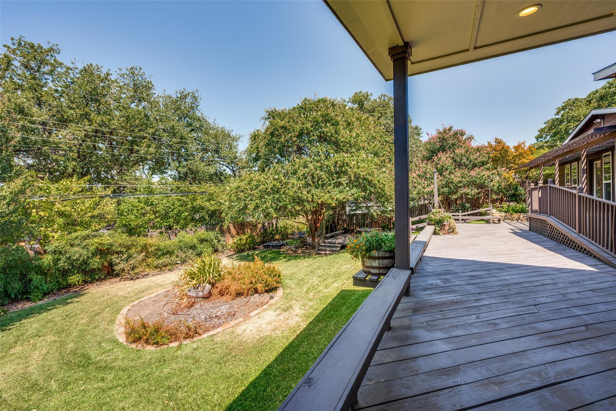 main property photo 20