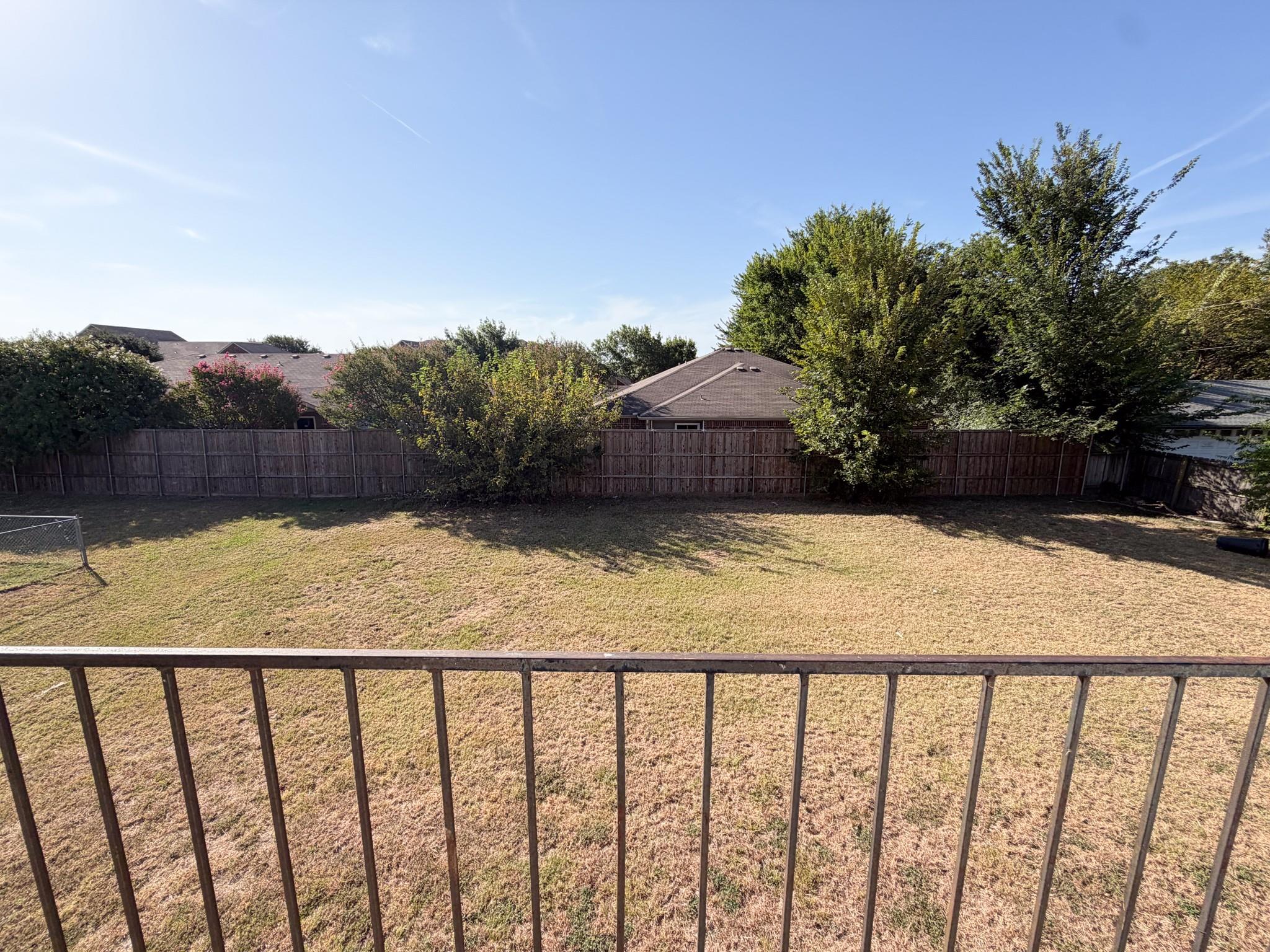 main property photo 17