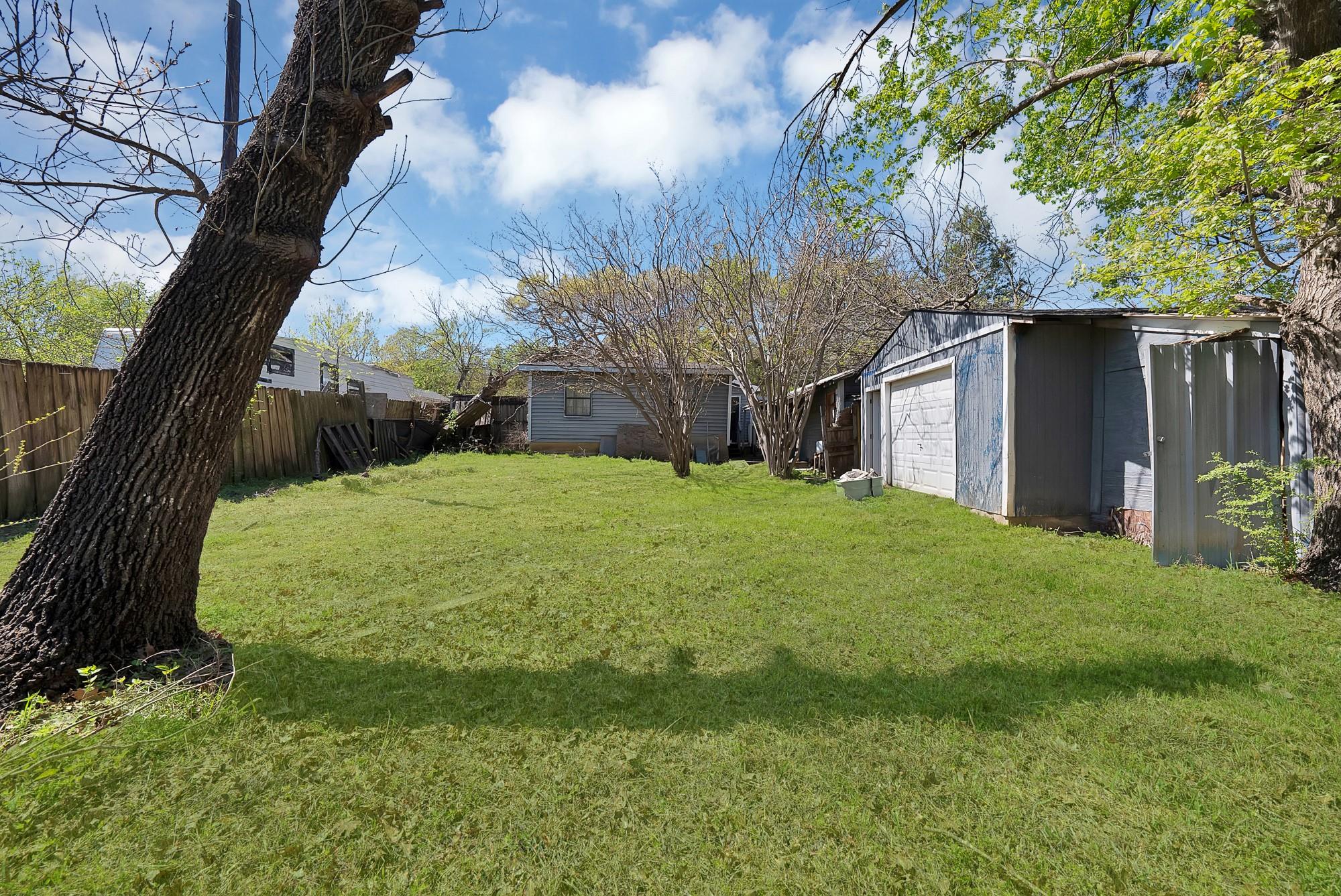 main property photo 20