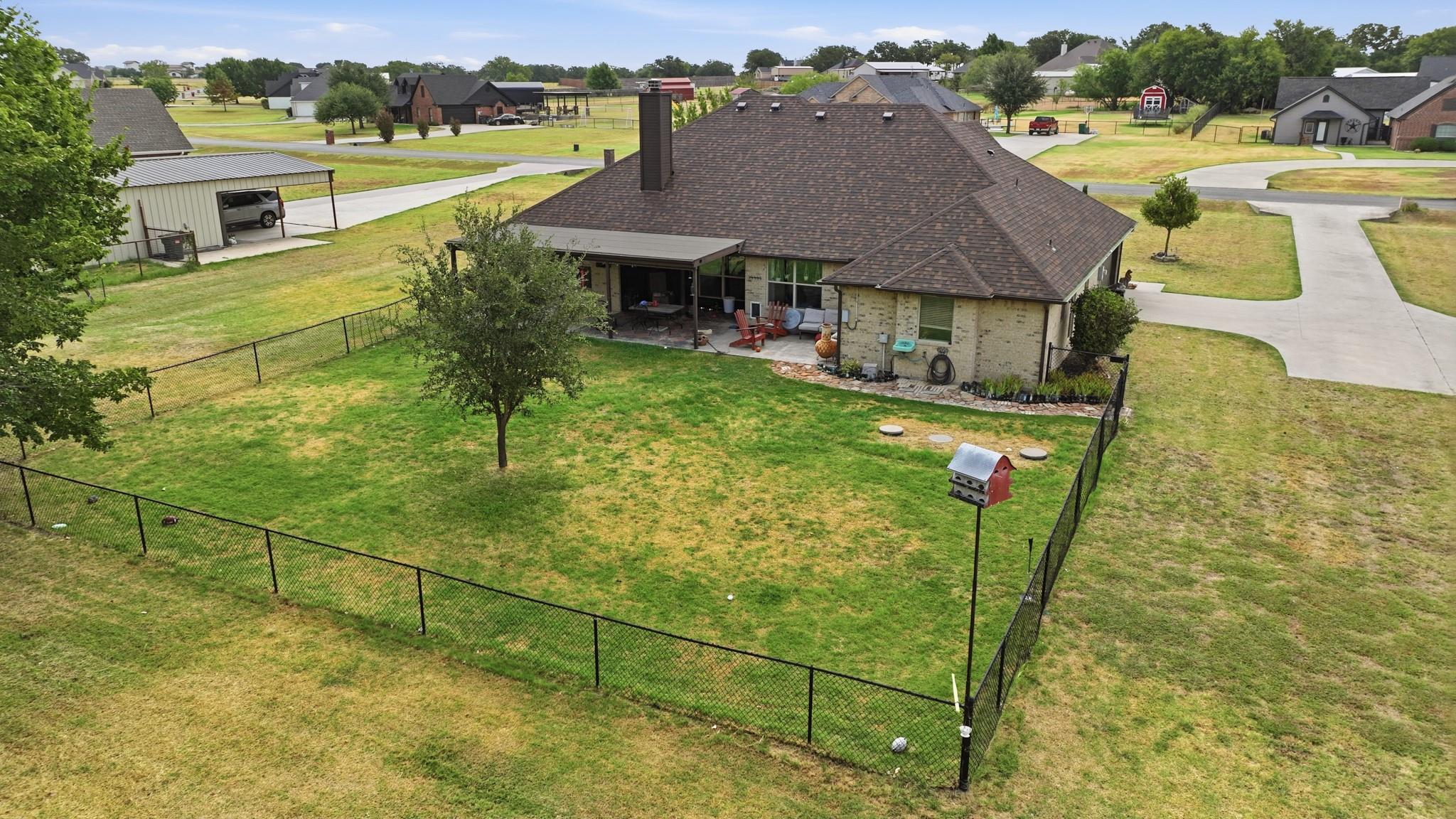 main property photo 30