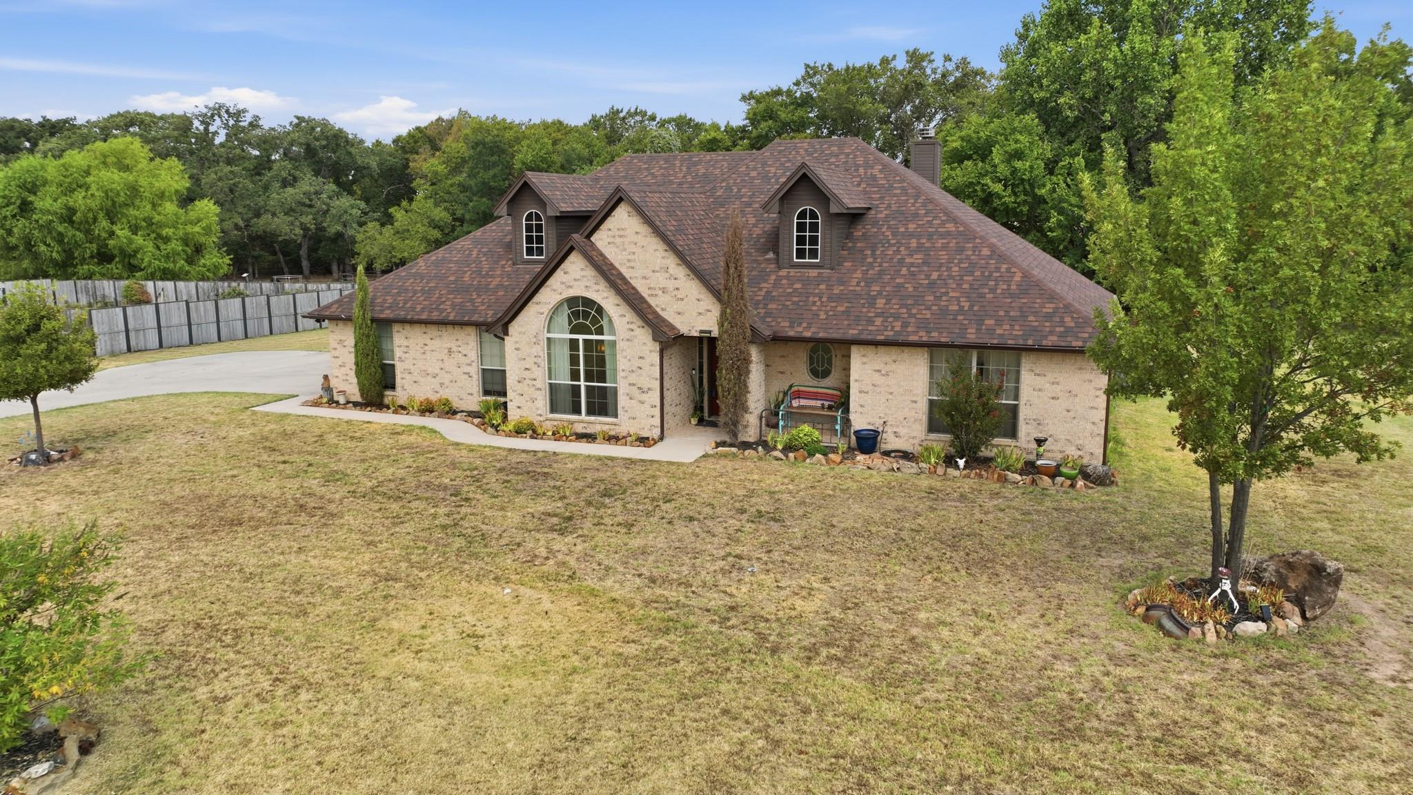 main property photo 32