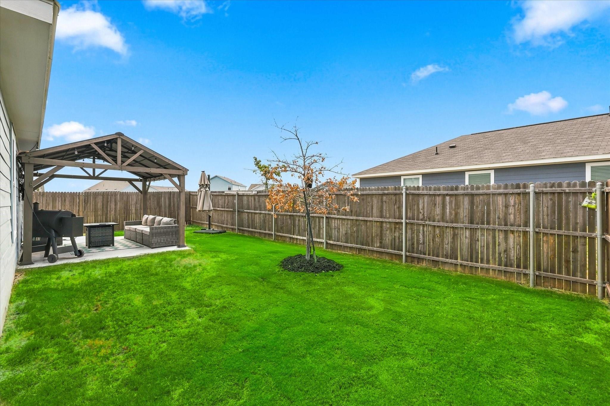 main property photo 32