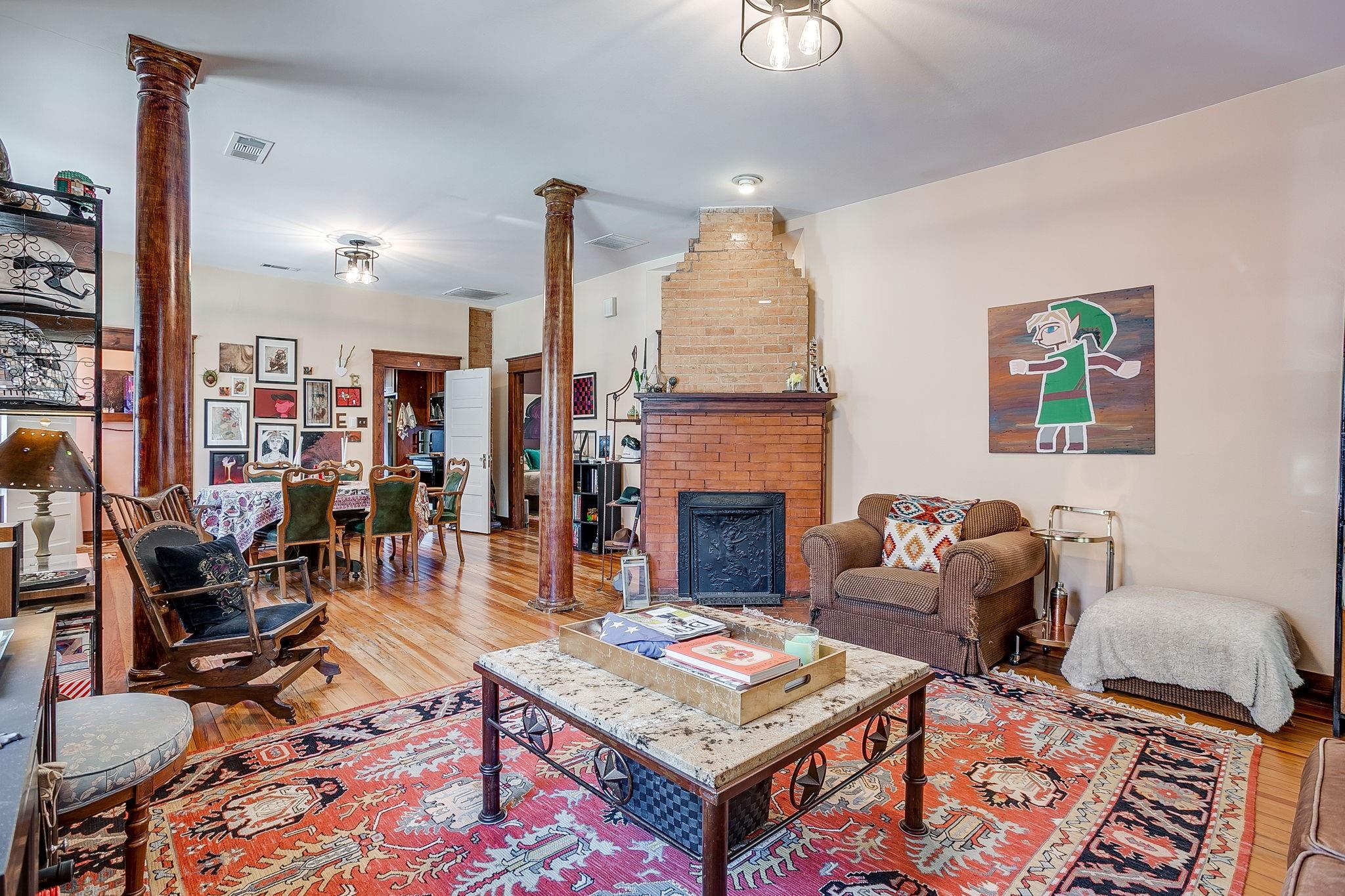 main property photo 12