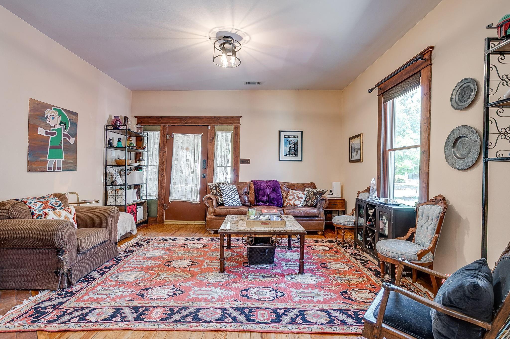 main property photo 14