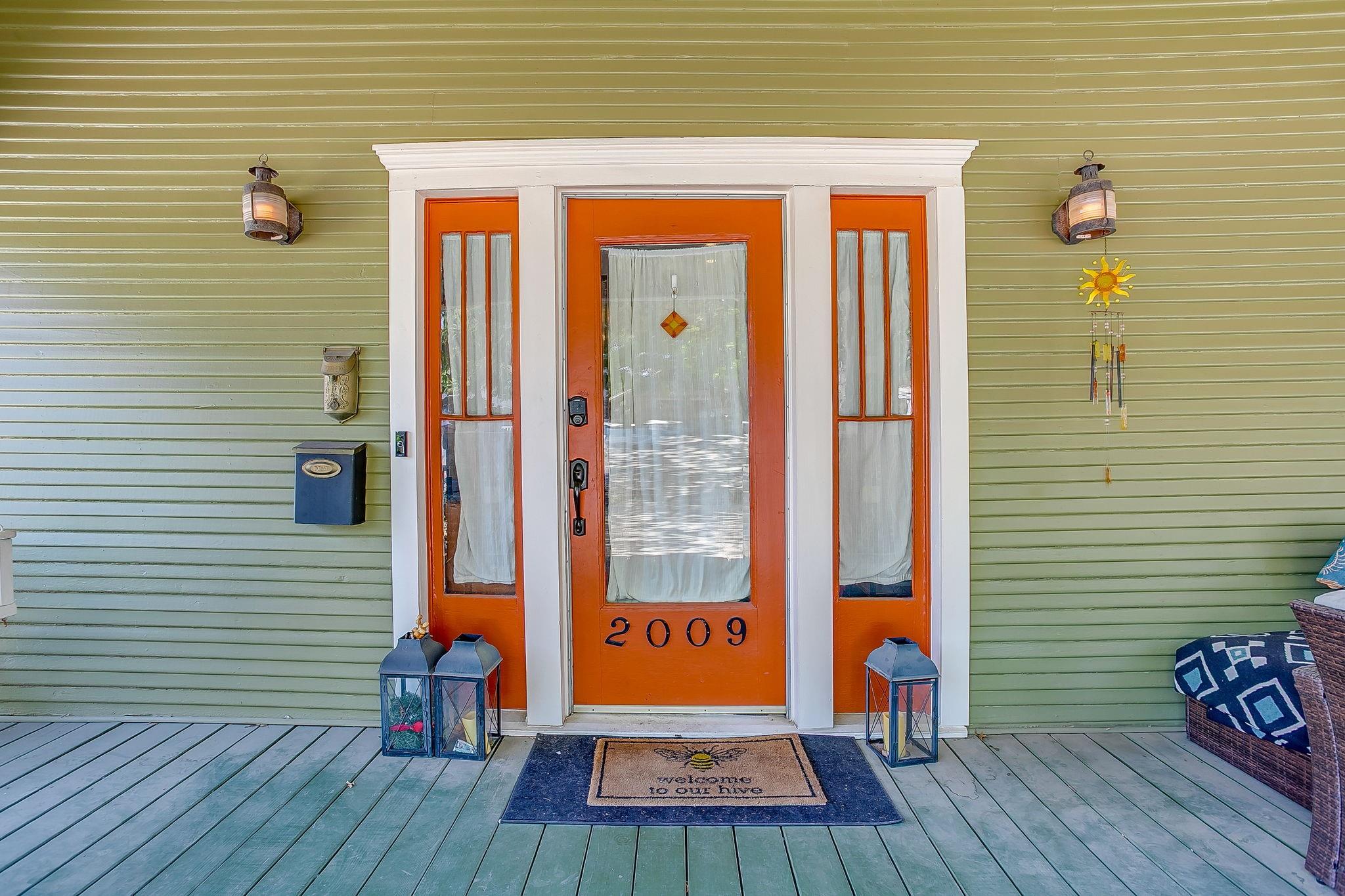 main property photo 9