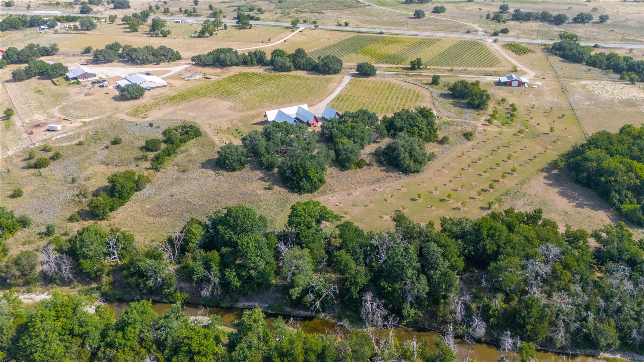 main property photo 32