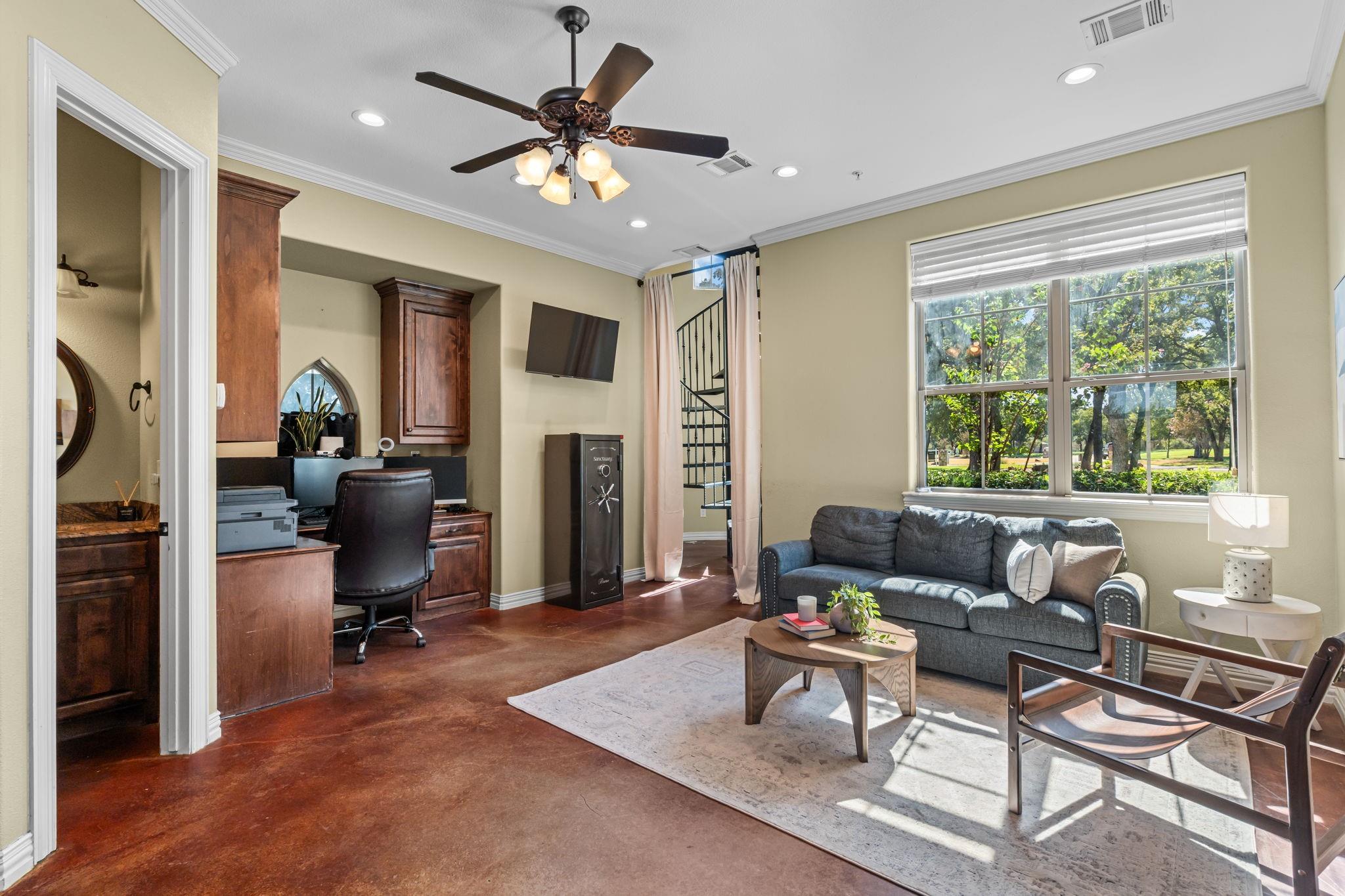main property photo 27
