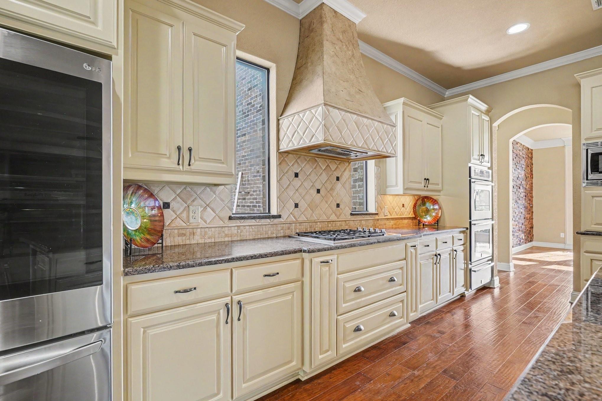 main property photo 7