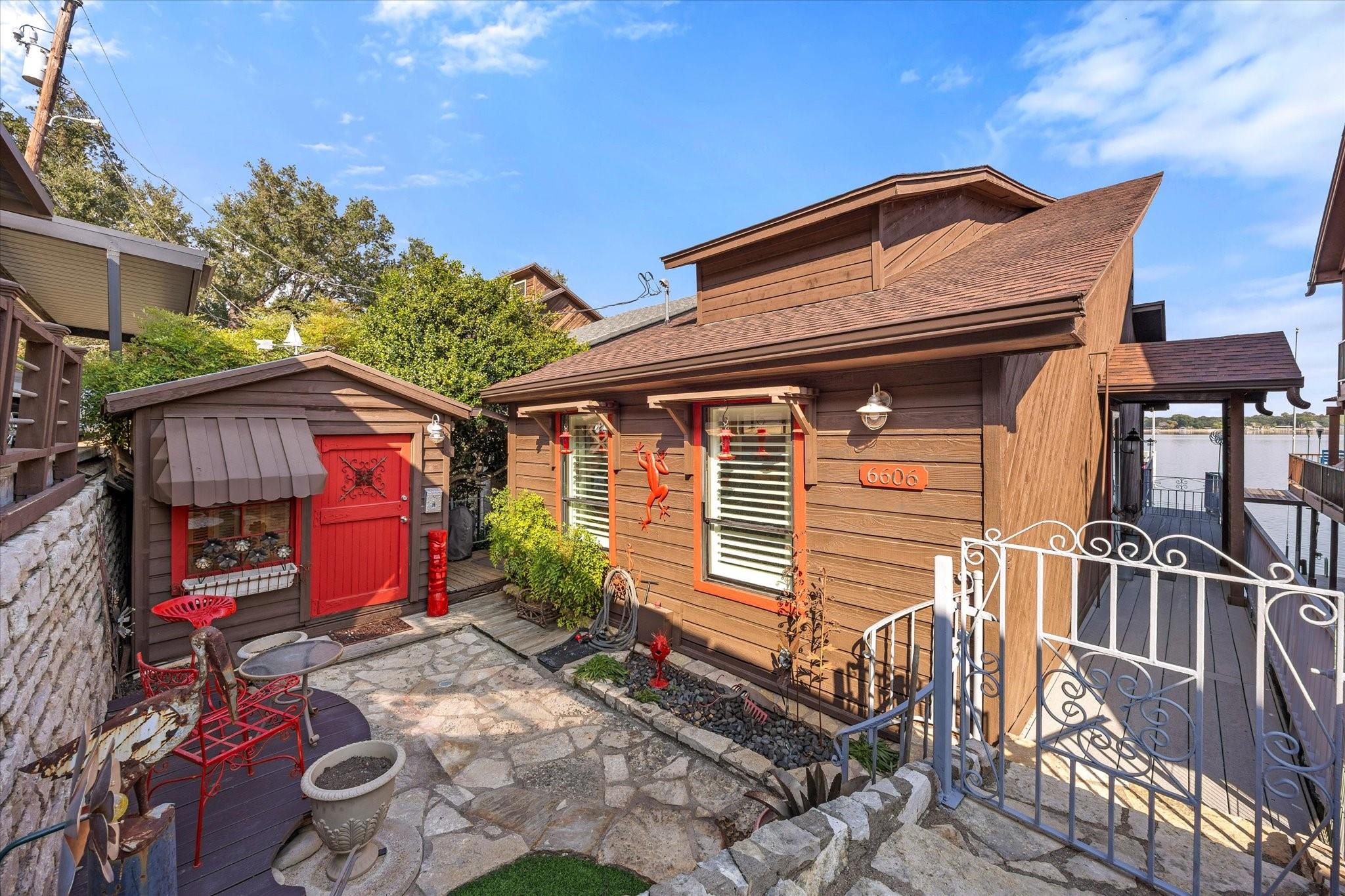 main property photo 29