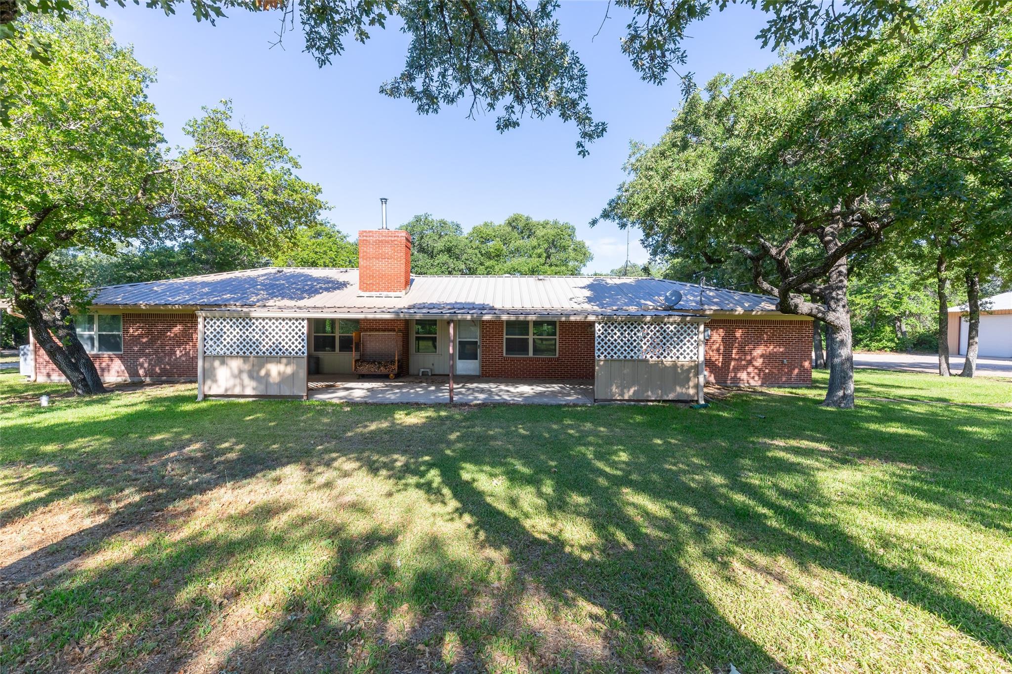 main property photo 5
